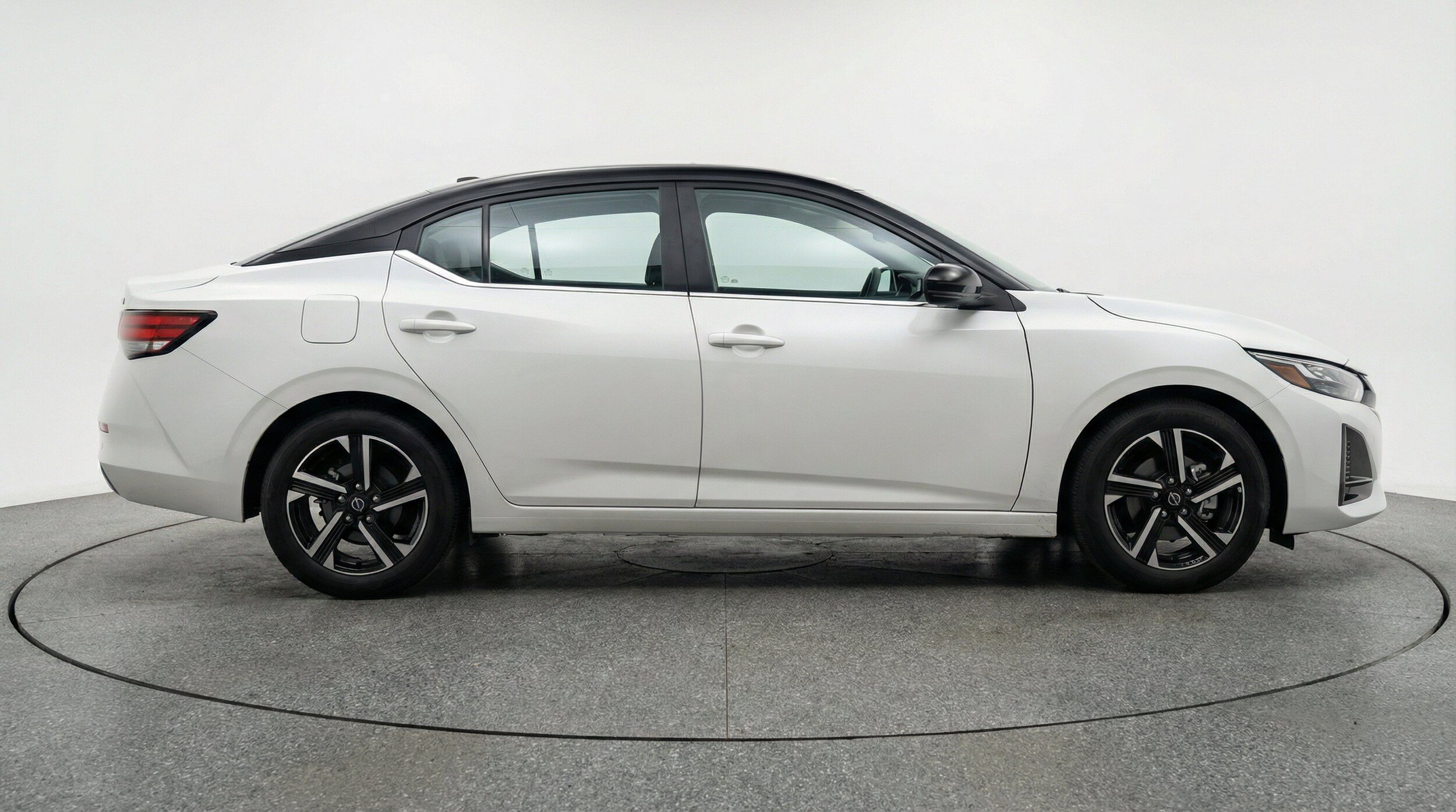 Thumbnail: 2025 Nissan Sentra - 11
