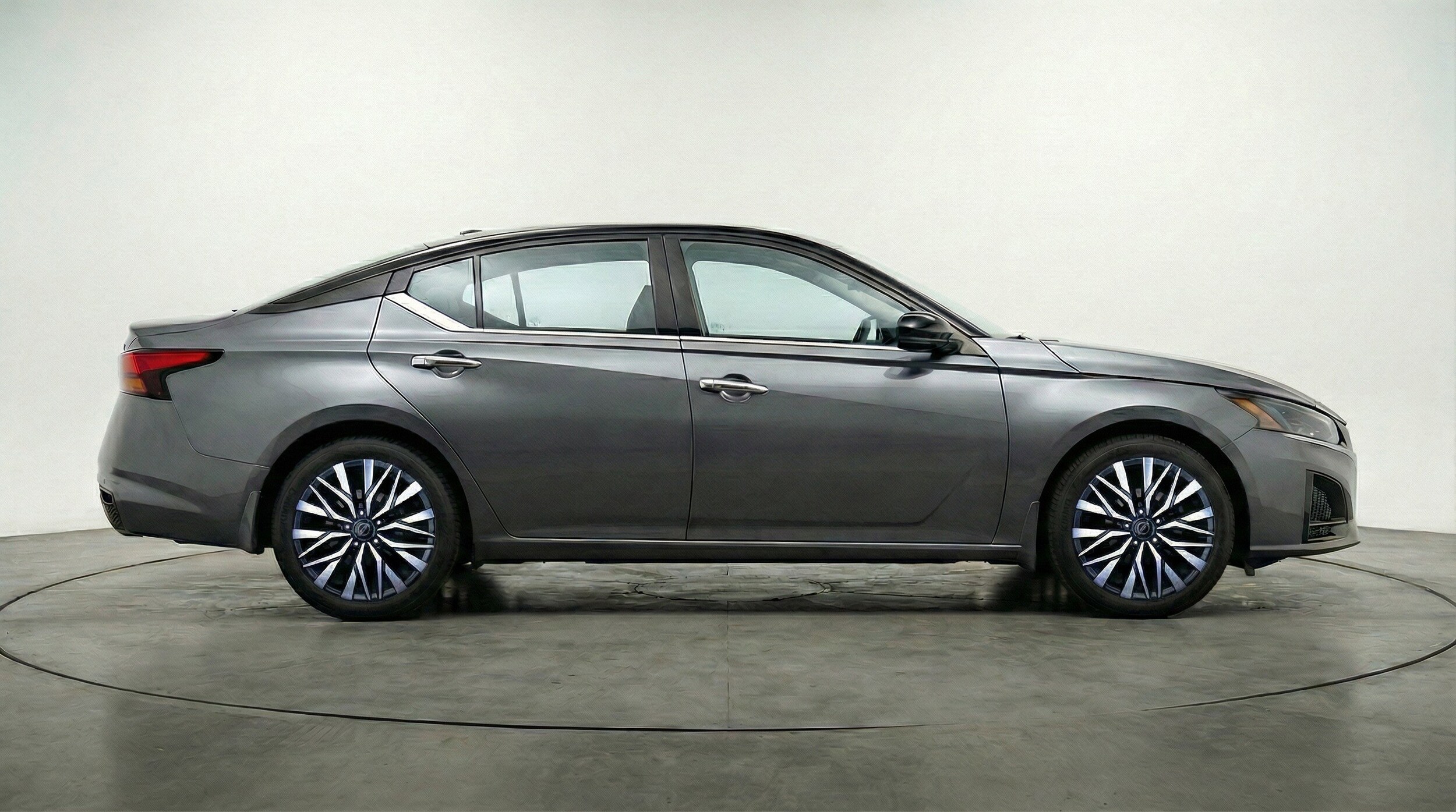 Thumbnail: 2025 Nissan Altima - 11