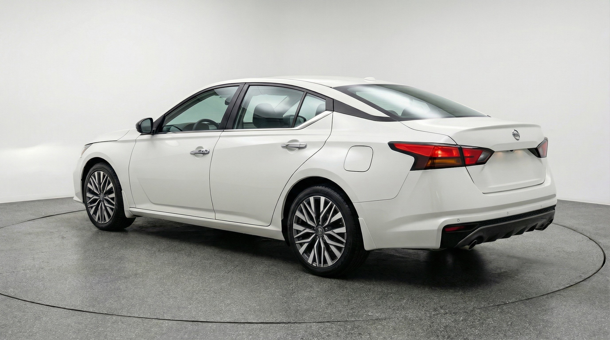 Thumbnail: 2025 Nissan Altima - 6