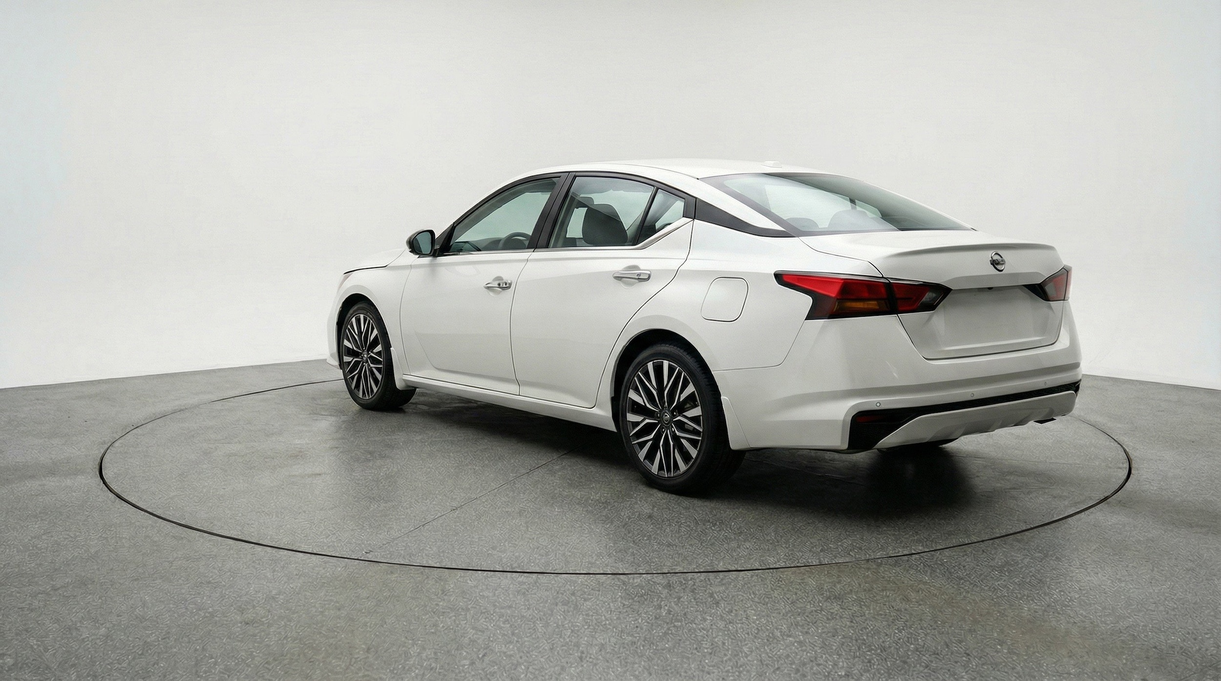 Thumbnail: 2025 Nissan Altima - 6