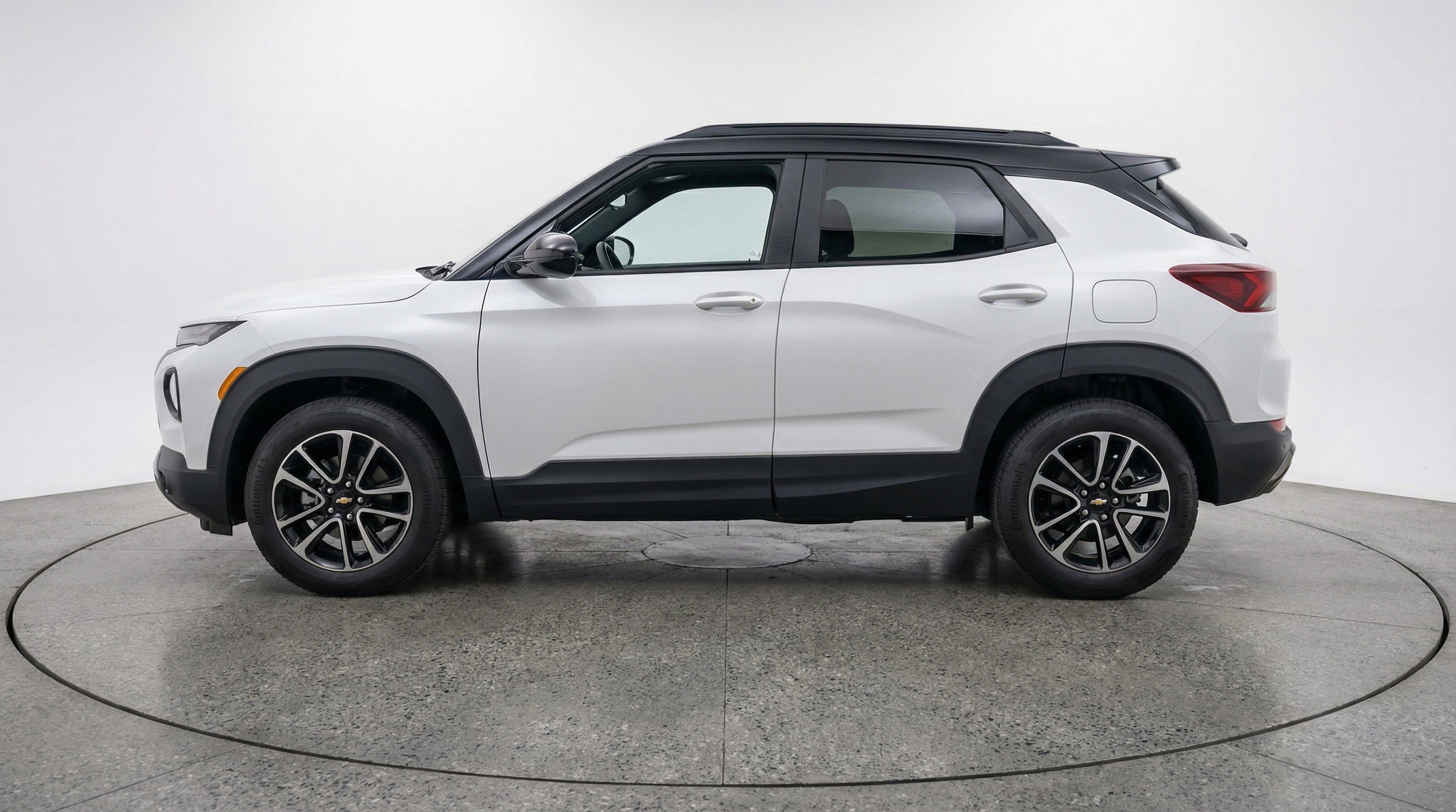 Thumbnail: 2025 Chevrolet TrailBlazer - 5