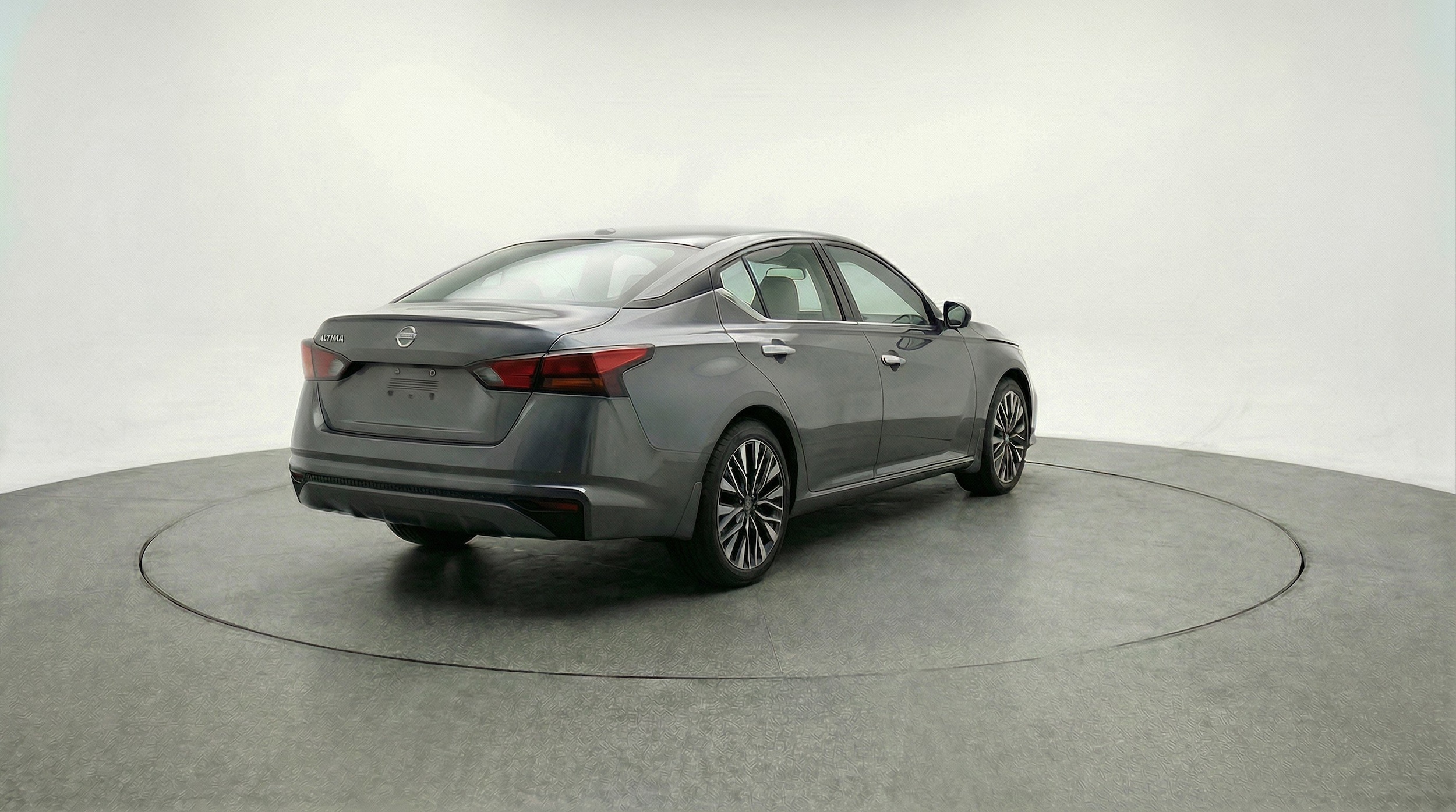 Thumbnail: 2025 Nissan Altima - 9