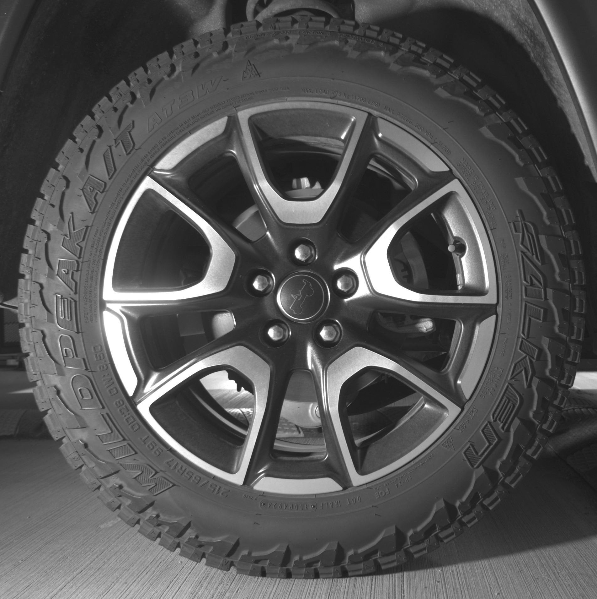 Thumbnail: 2025 Jeep Compass - 15