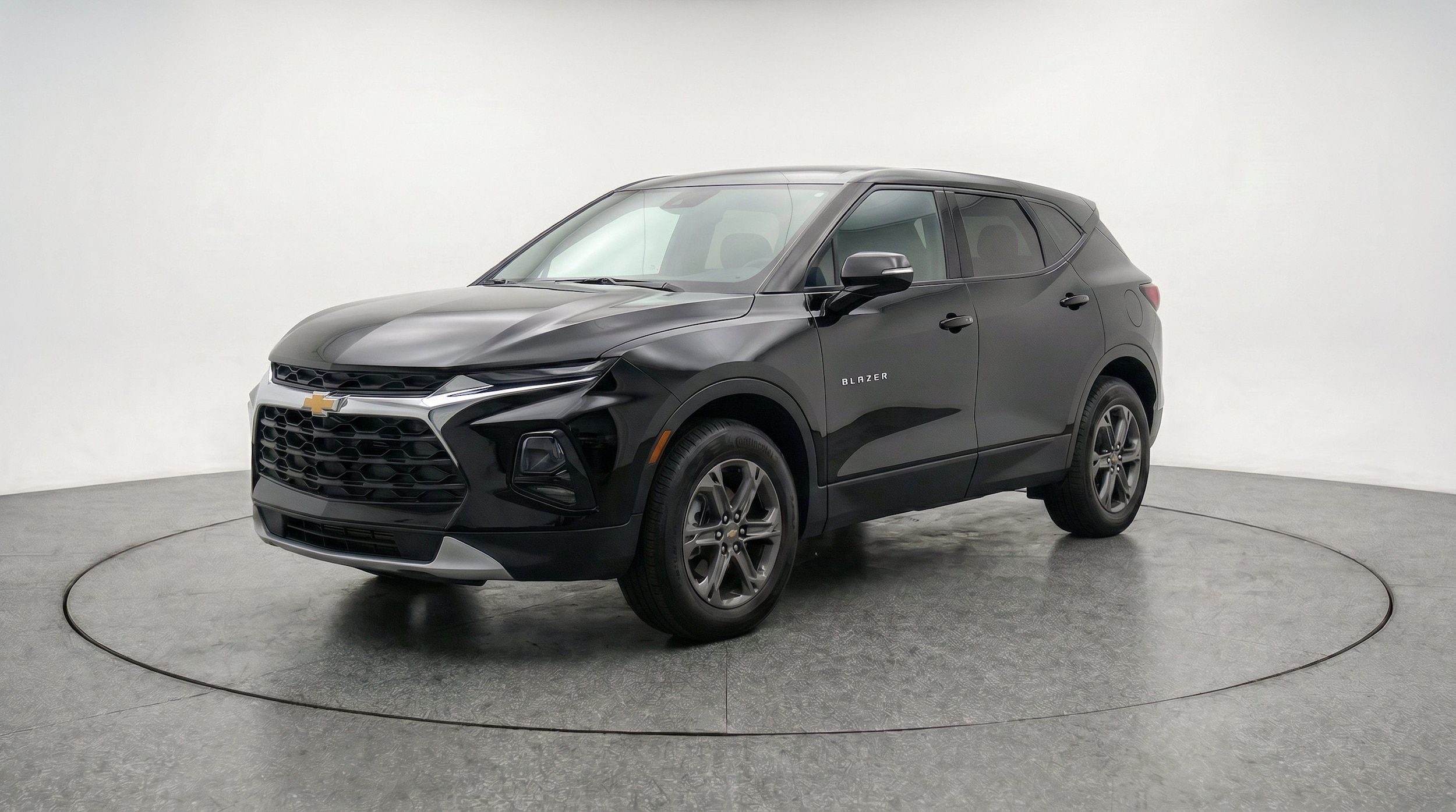 Thumbnail: 2026 Chevrolet Blazer - 3