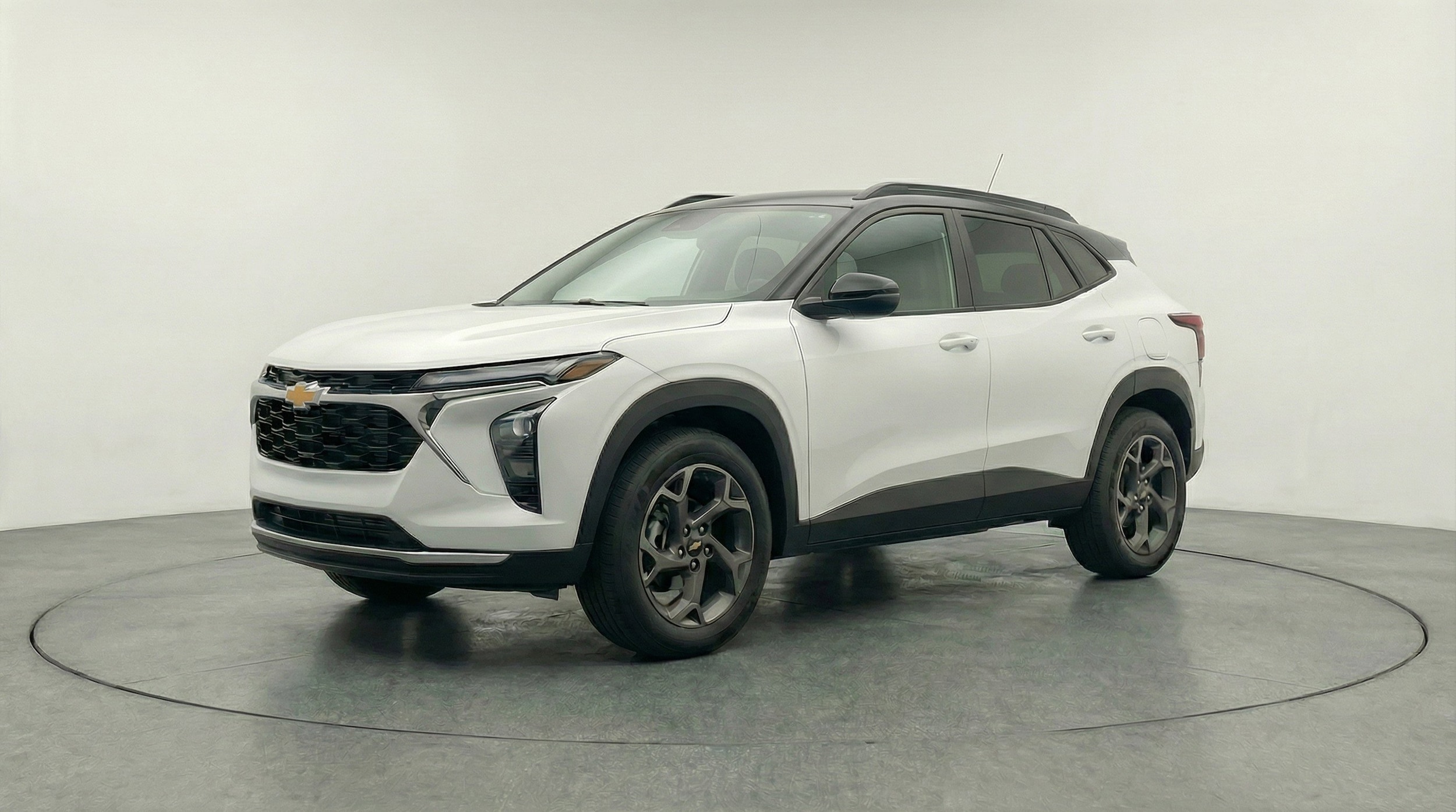 Thumbnail: 2025 Chevrolet Trax - 3