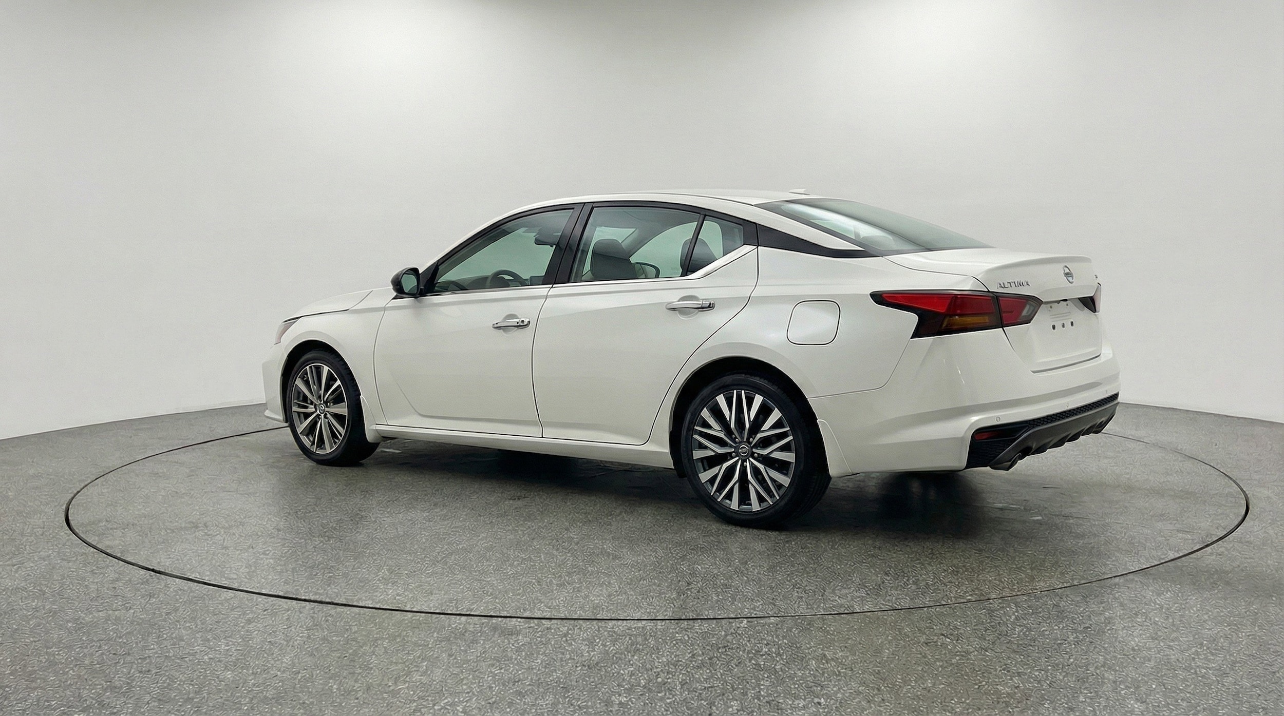 Thumbnail: 2025 Nissan Altima - 6