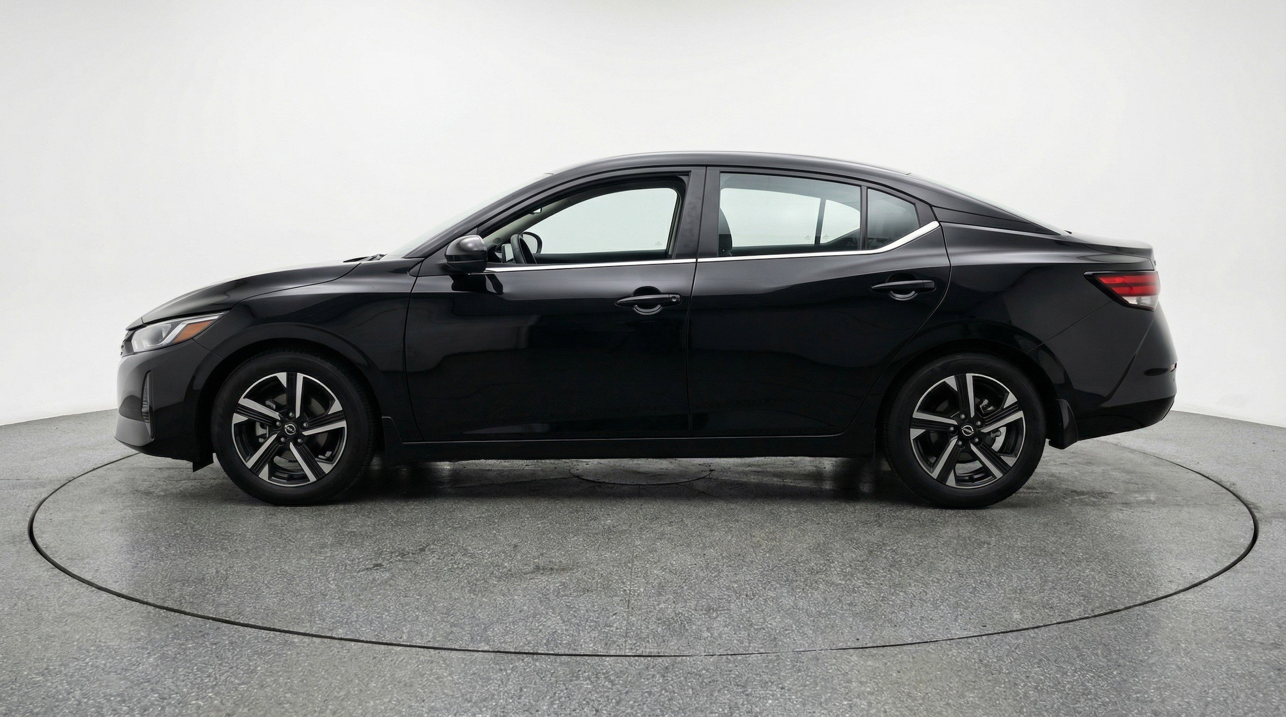 Thumbnail: 2025 Nissan Sentra - 5