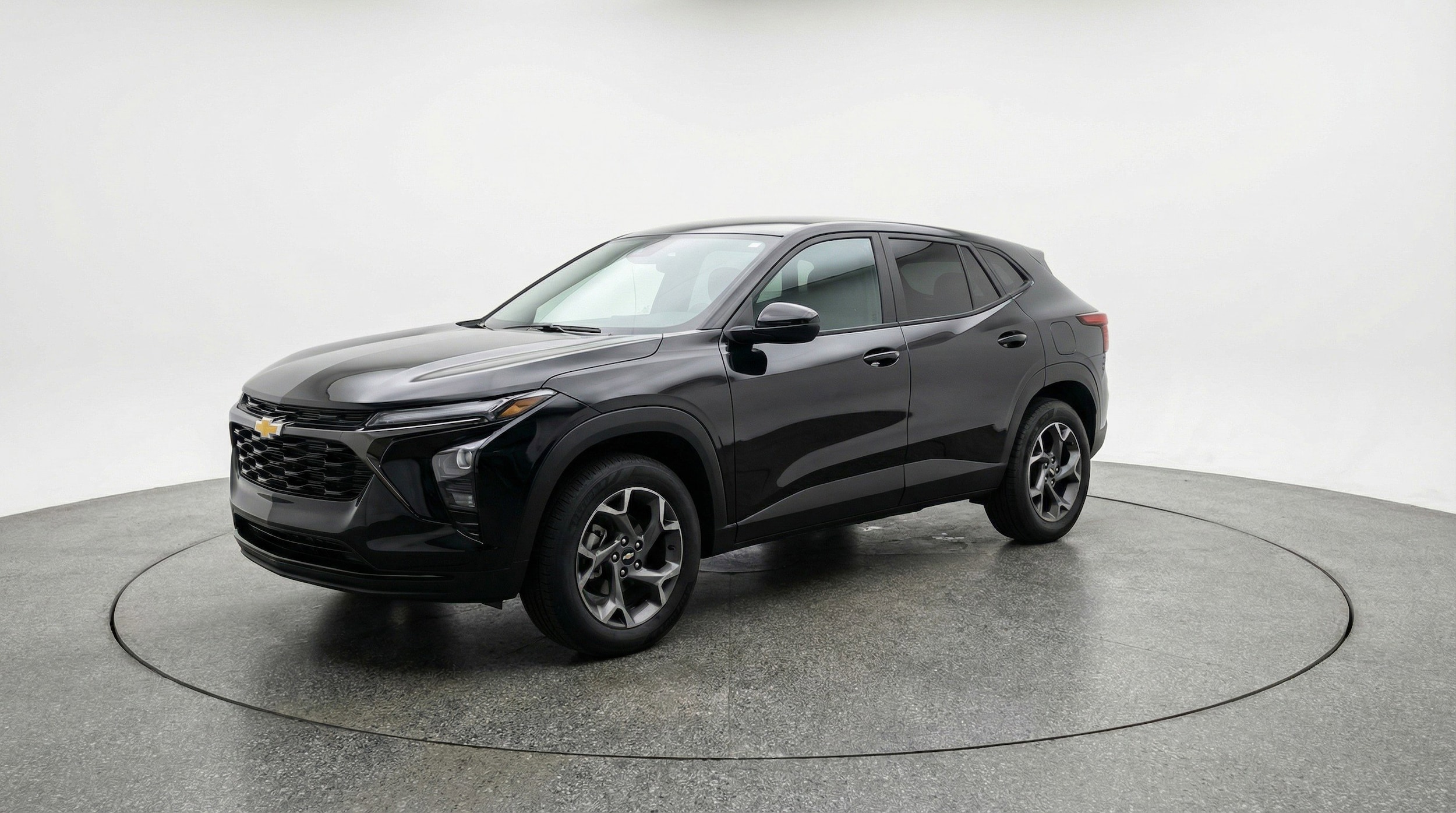 Thumbnail: 2025 Chevrolet Trax - 3