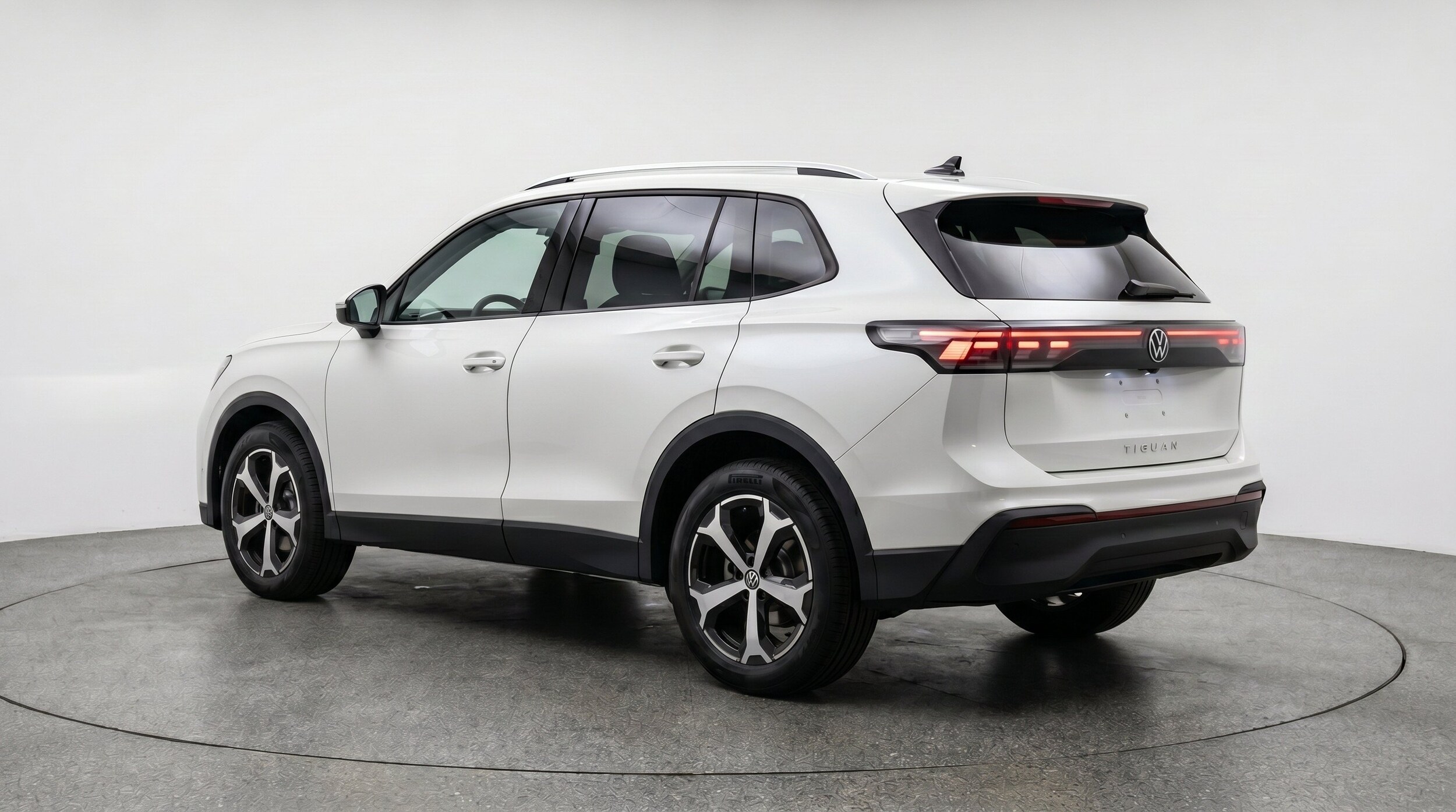 Thumbnail: 2026 Volkswagen Tiguan - 6