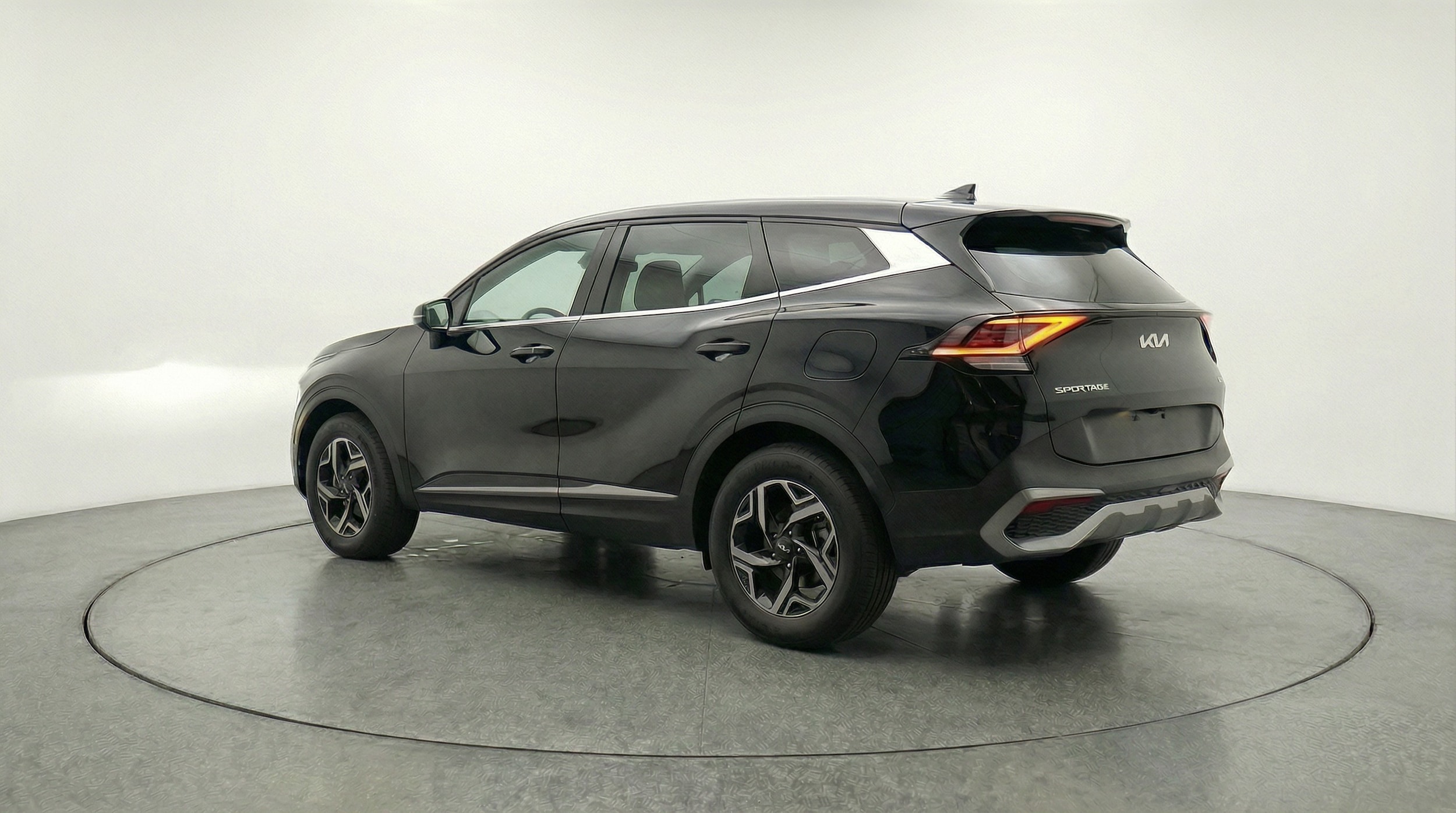 Thumbnail: 2025 Kia Sportage - 5