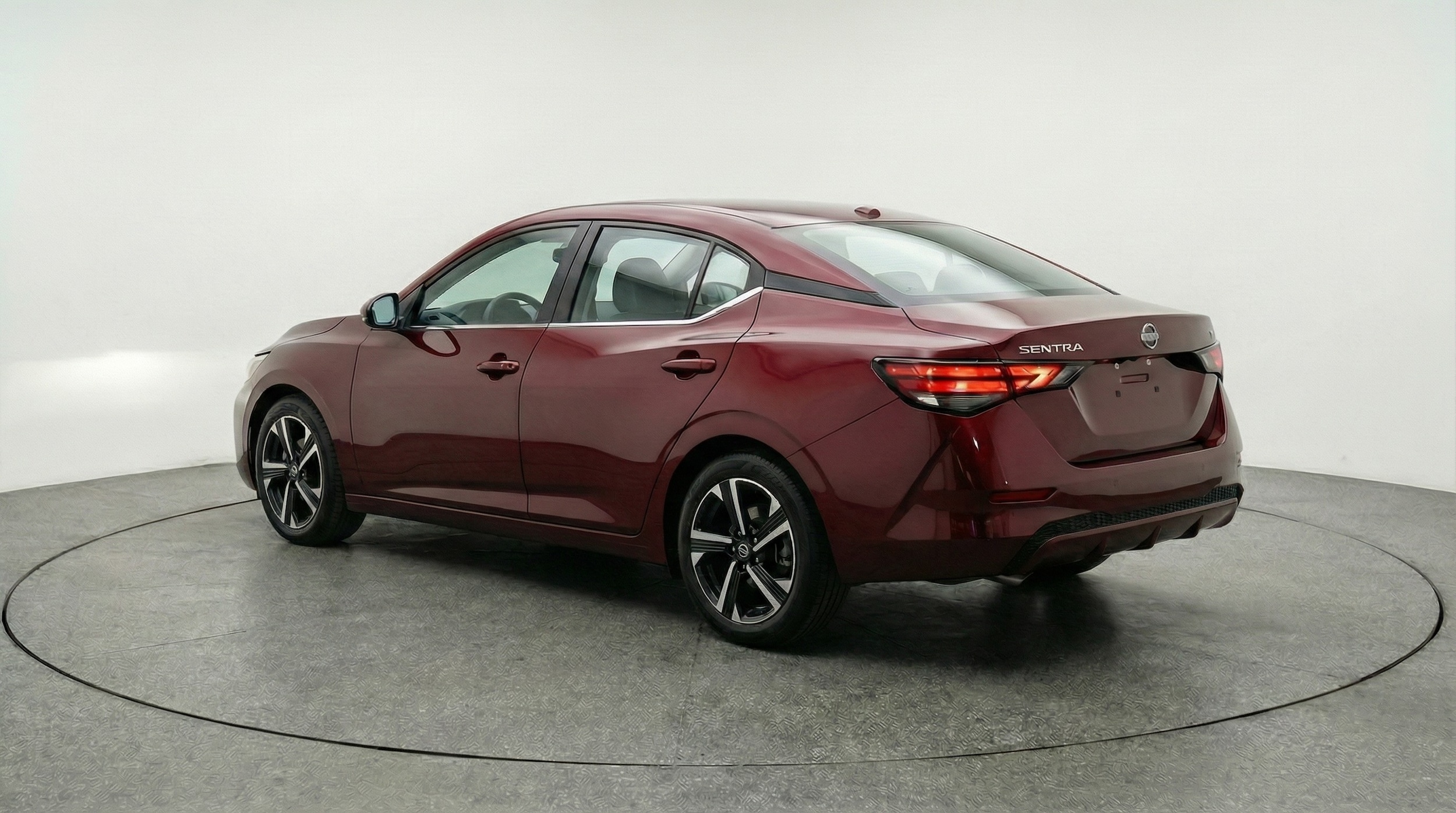 Thumbnail: 2025 Nissan Sentra - 5