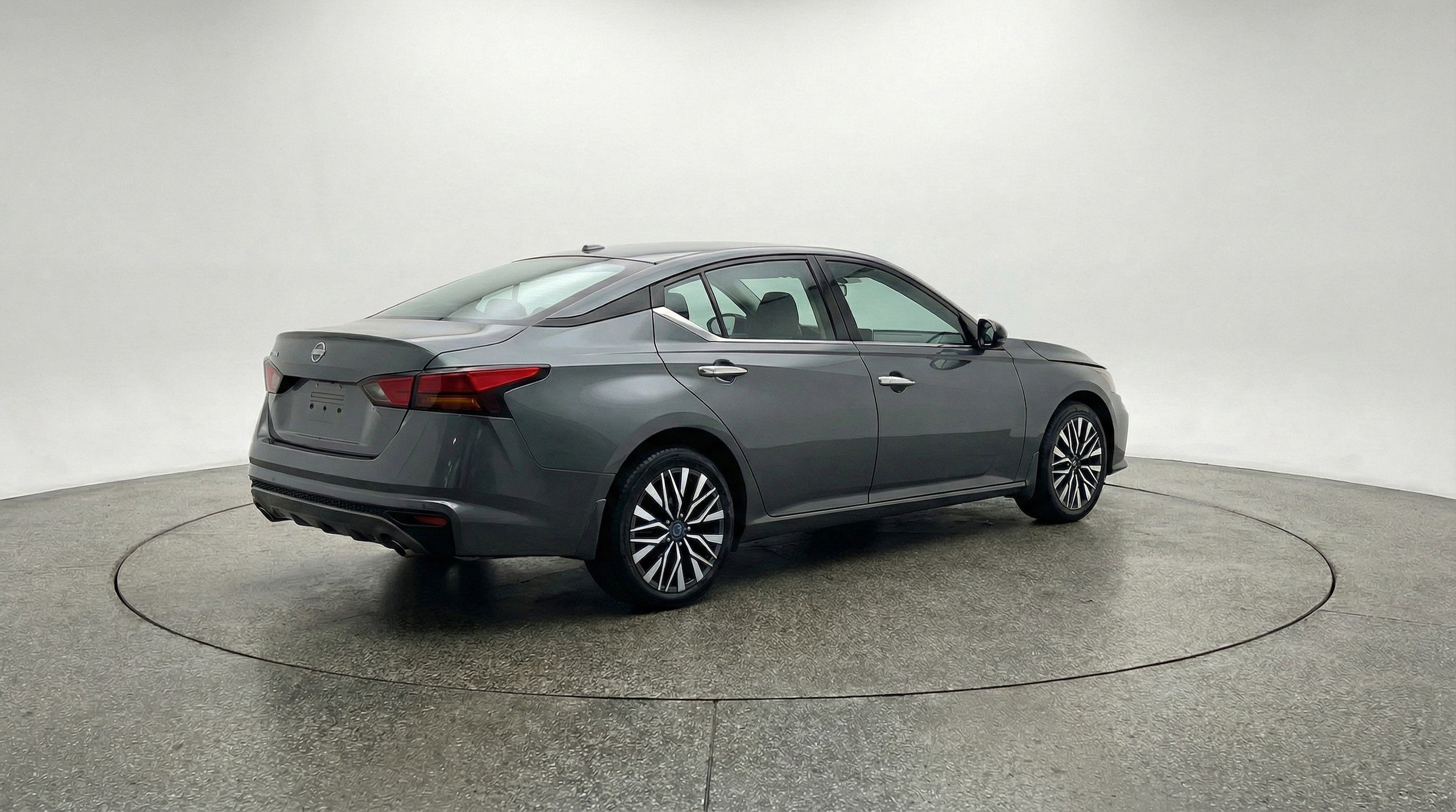 Thumbnail: 2025 Nissan Altima - 9