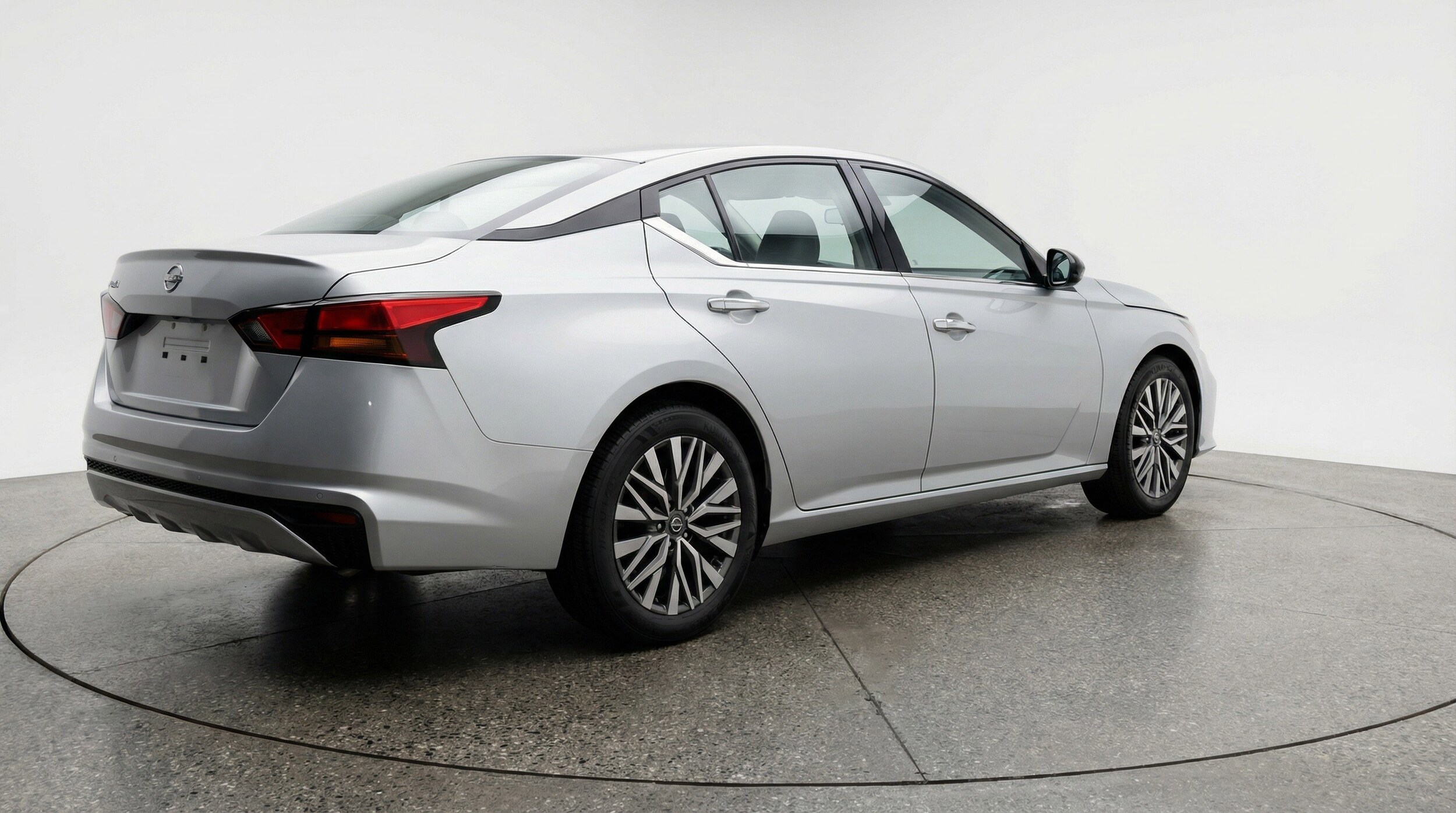 Thumbnail: 2025 Nissan Altima - 9