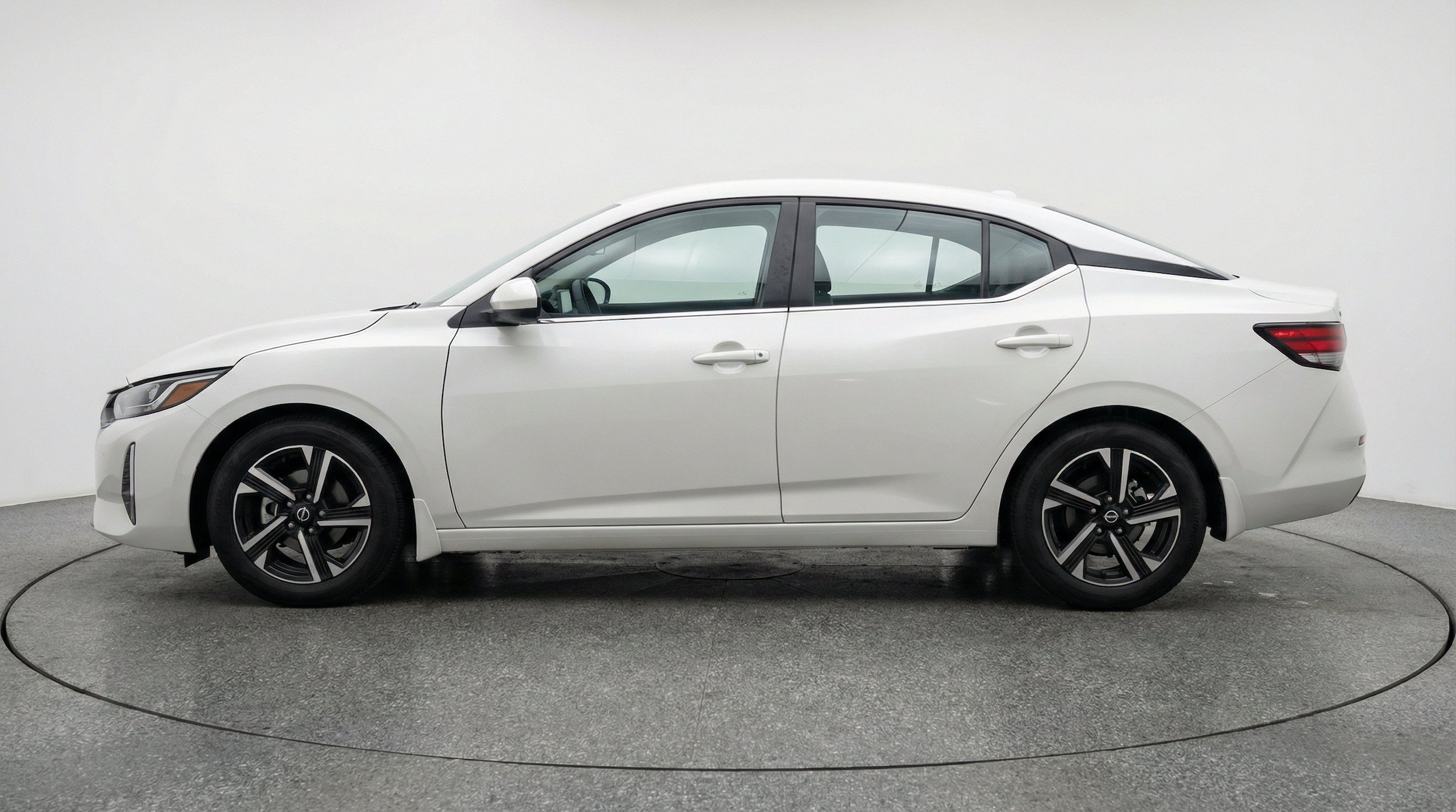Thumbnail: 2025 Nissan Sentra - 5