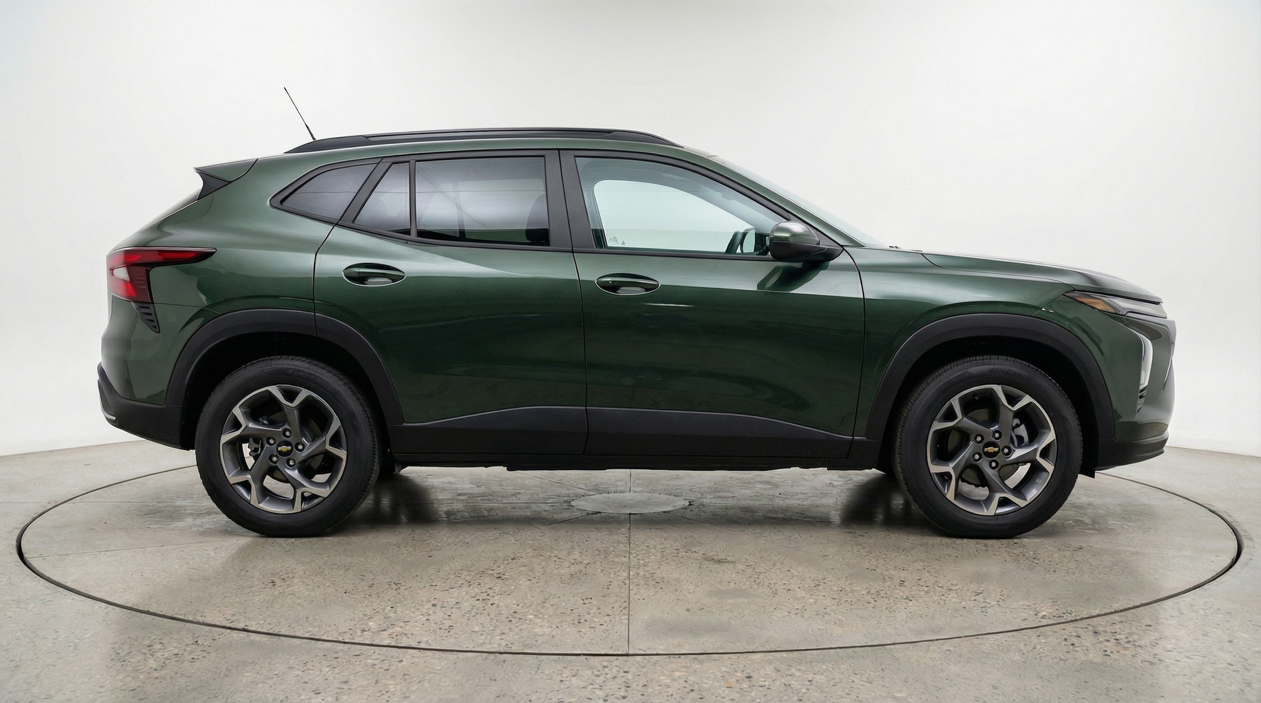 Thumbnail: 2025 Chevrolet Trax - 8