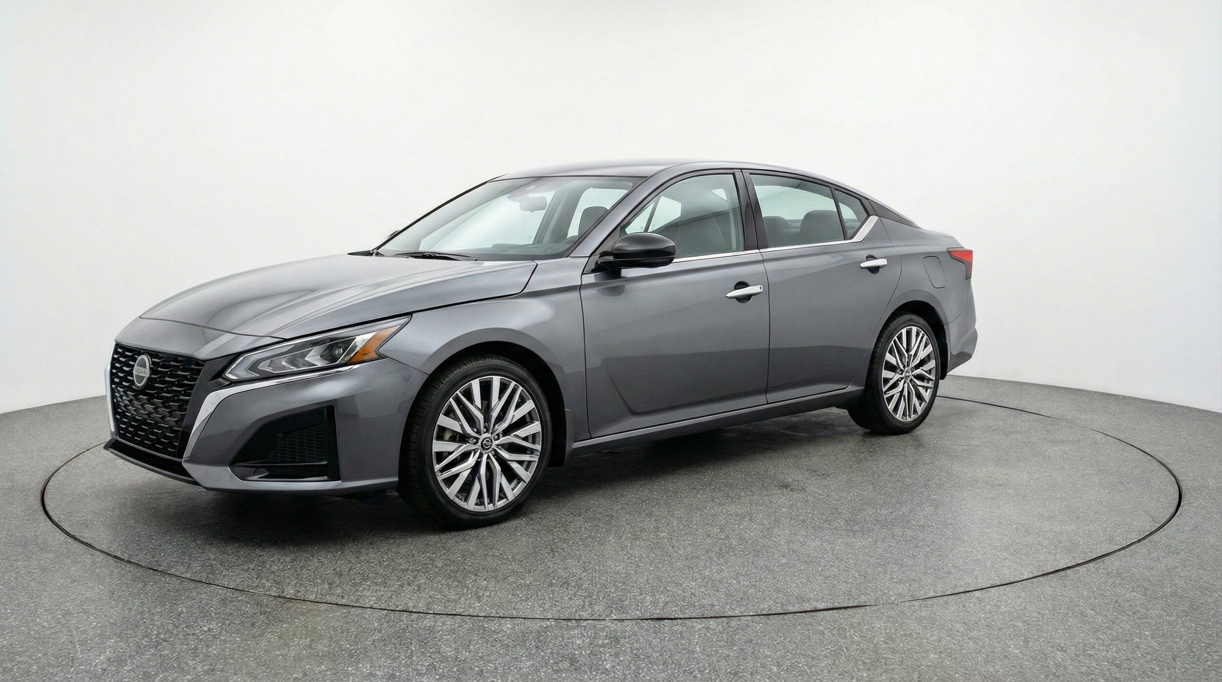 Thumbnail: 2025 Nissan Altima - 3