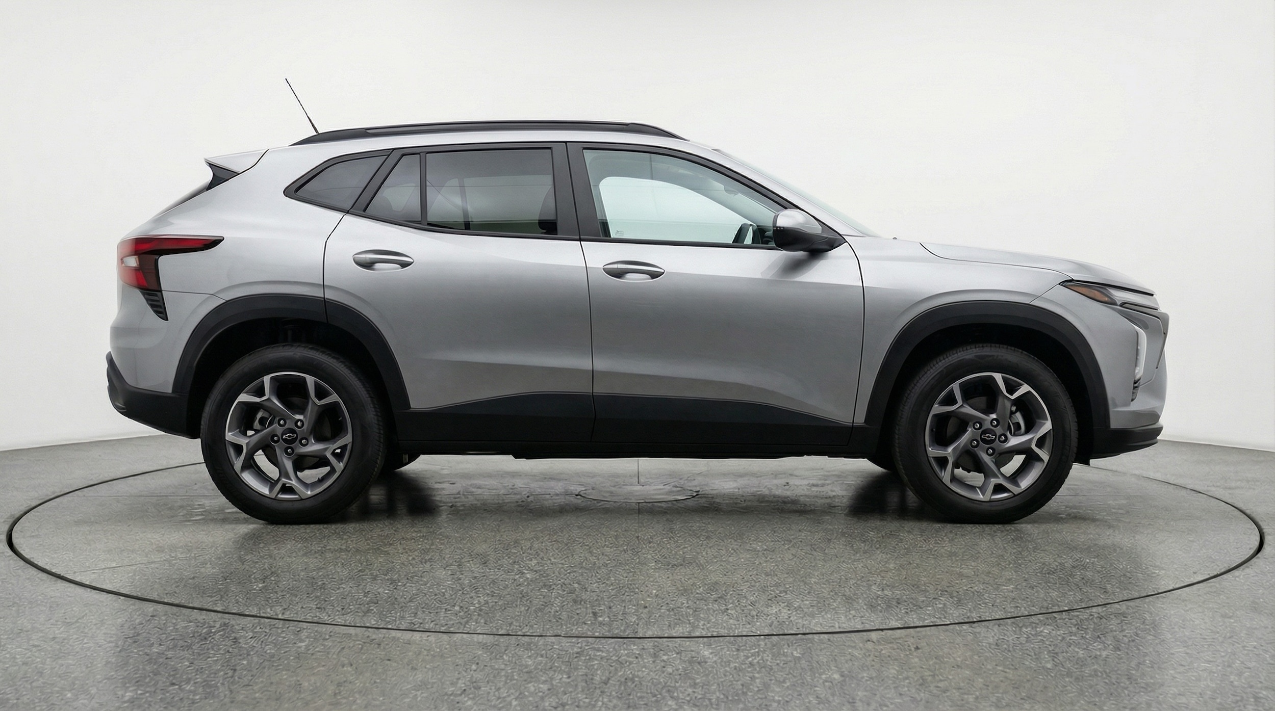 Thumbnail: 2025 Chevrolet Trax - 8