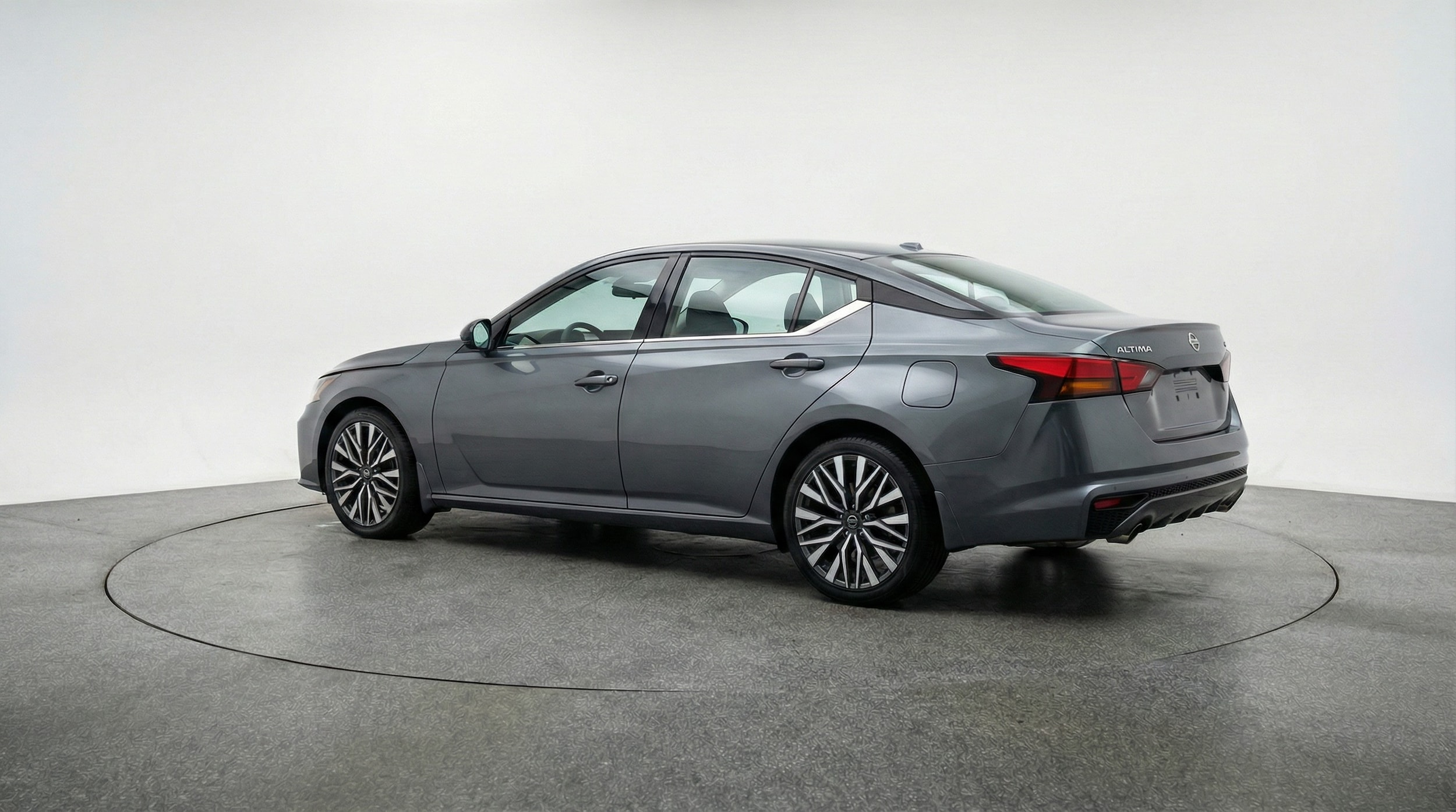 Thumbnail: 2025 Nissan Altima - 5