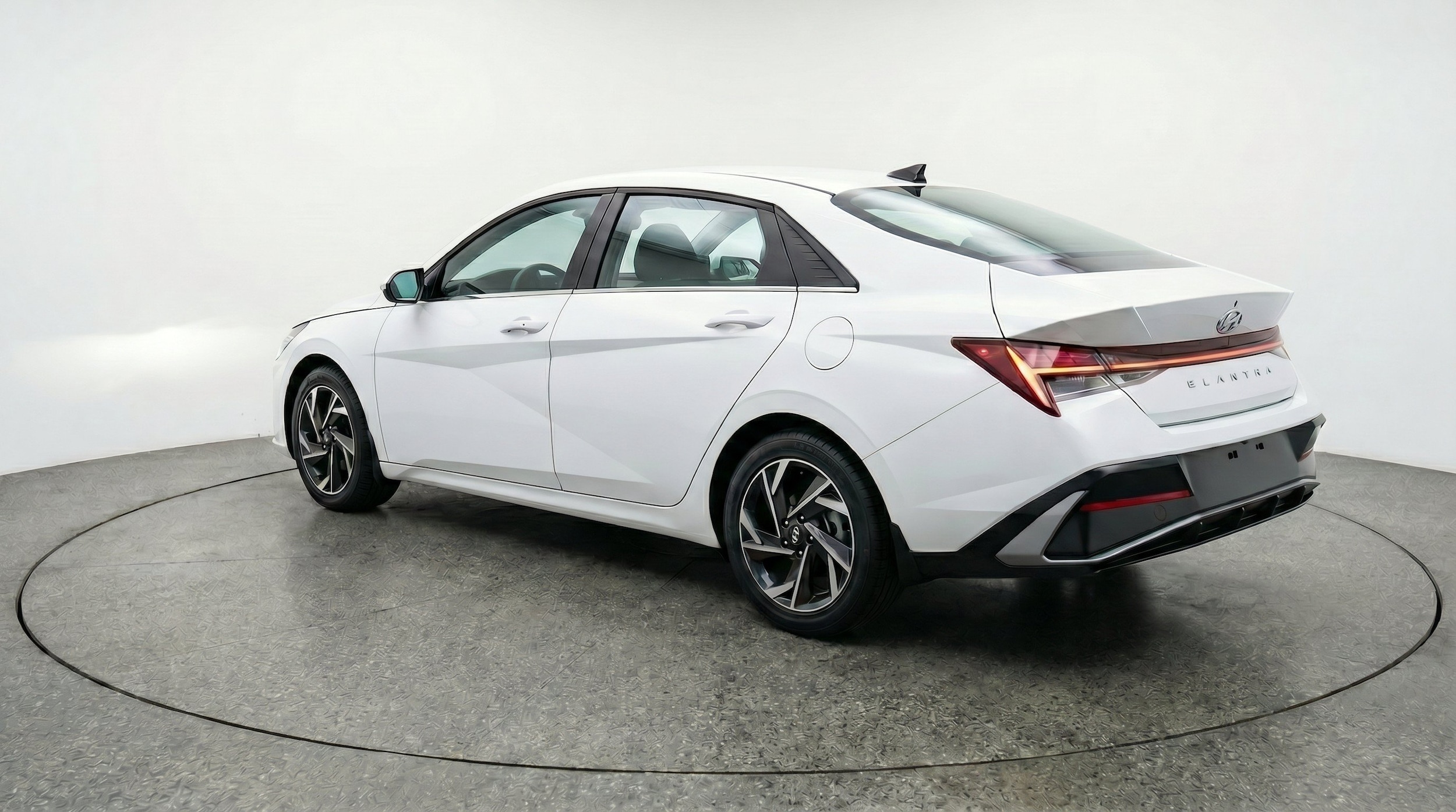Thumbnail: 2025 Hyundai Elantra - 6