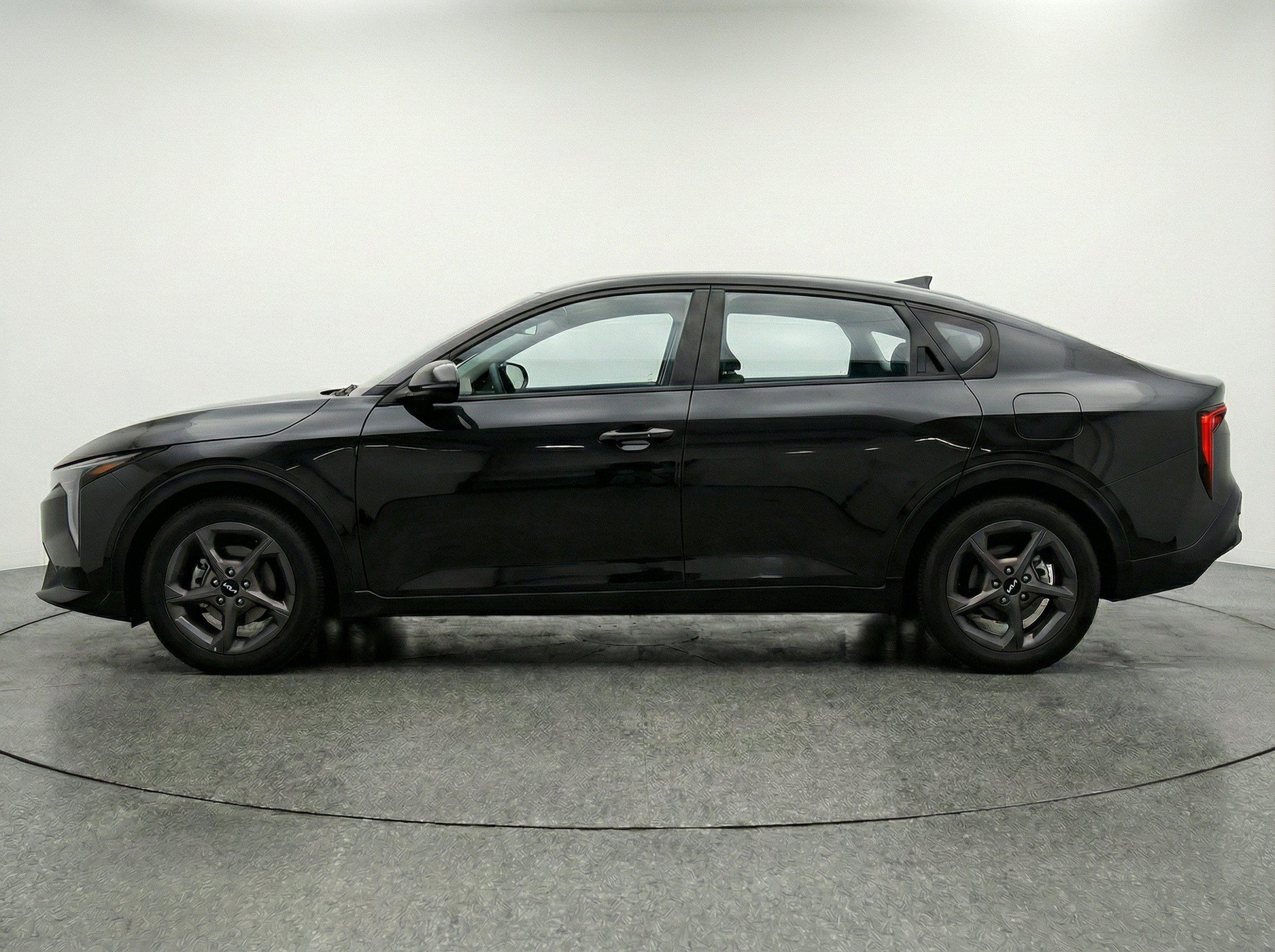 Thumbnail: 2025 Kia K4 - 5