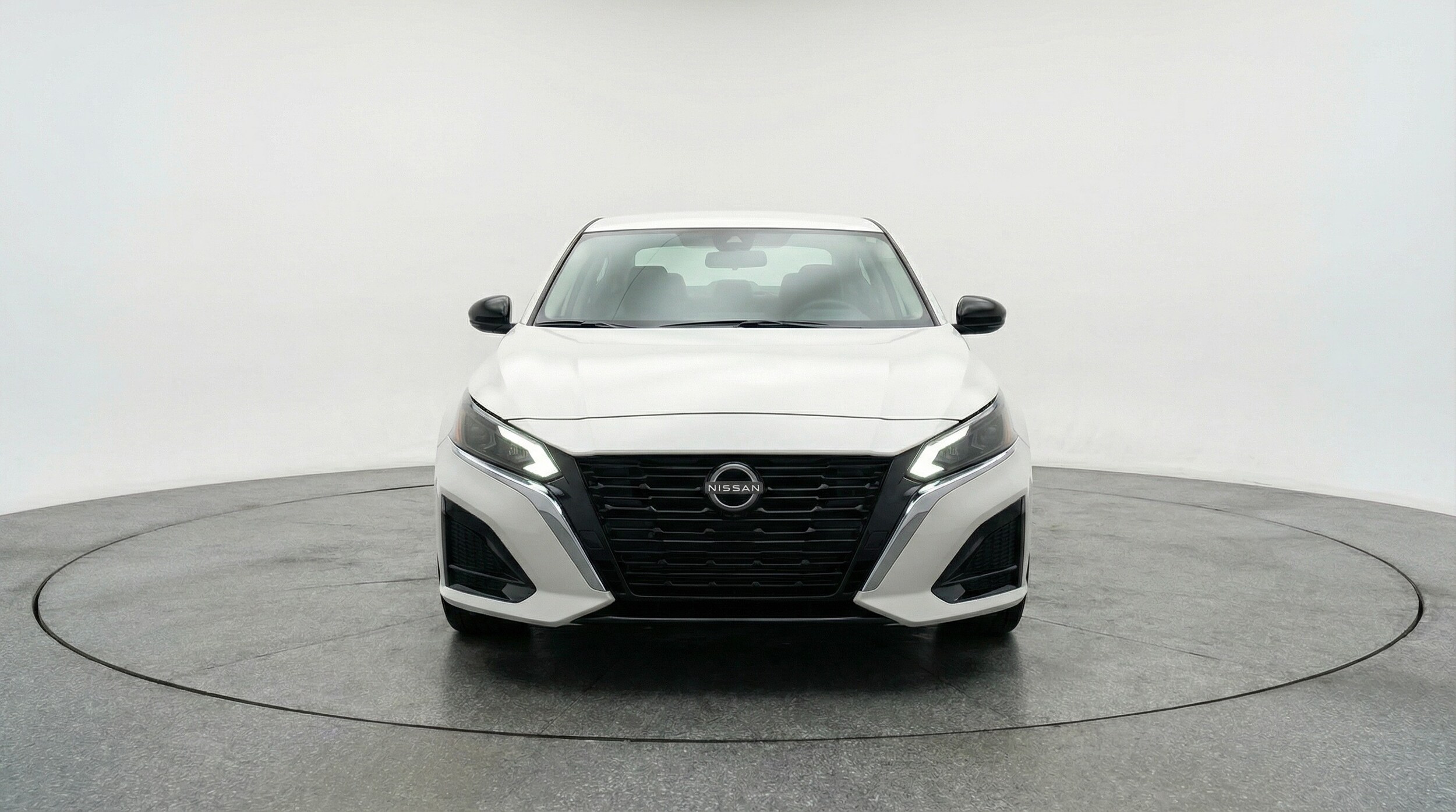 Thumbnail: 2025 Nissan Altima - 2