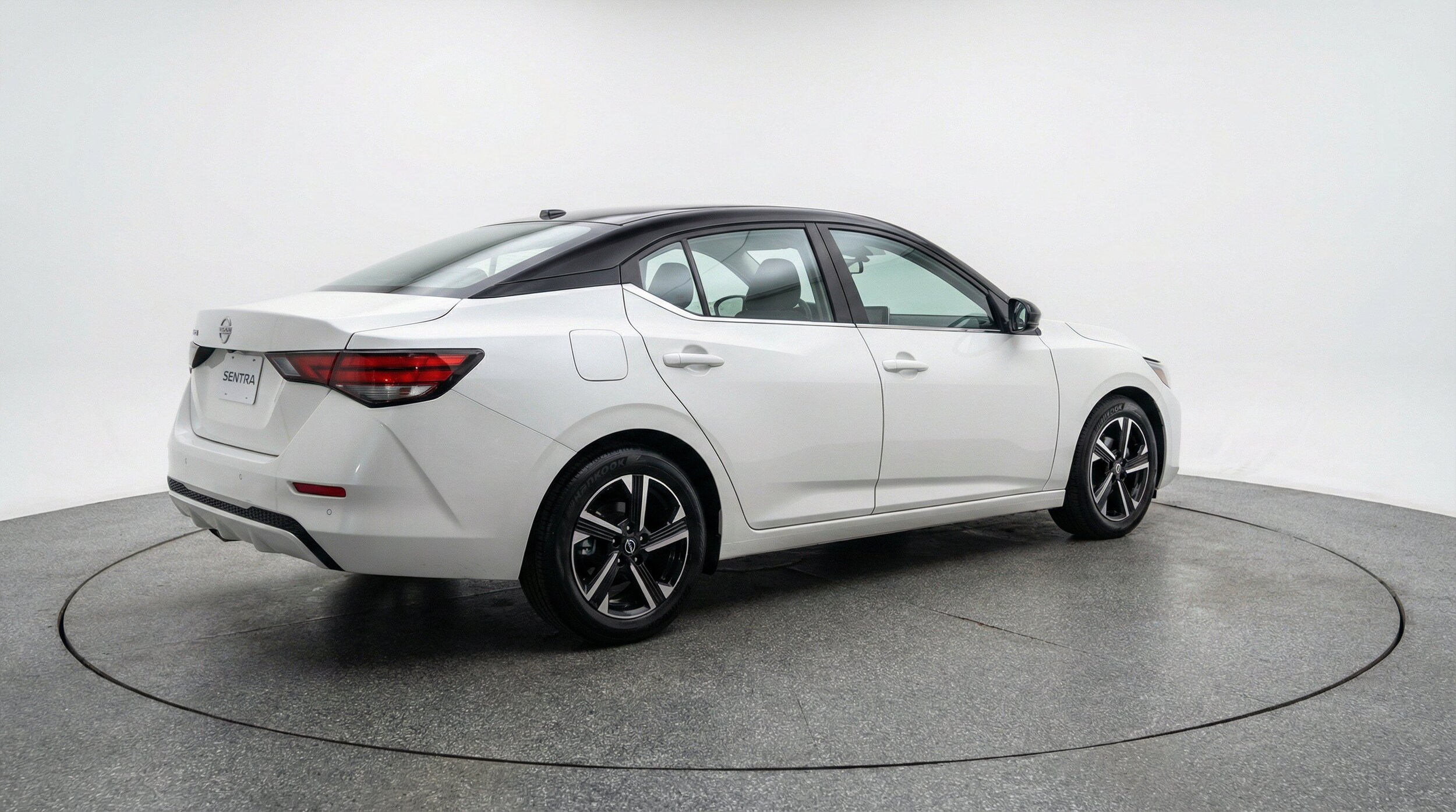 Thumbnail: 2025 Nissan Sentra - 9