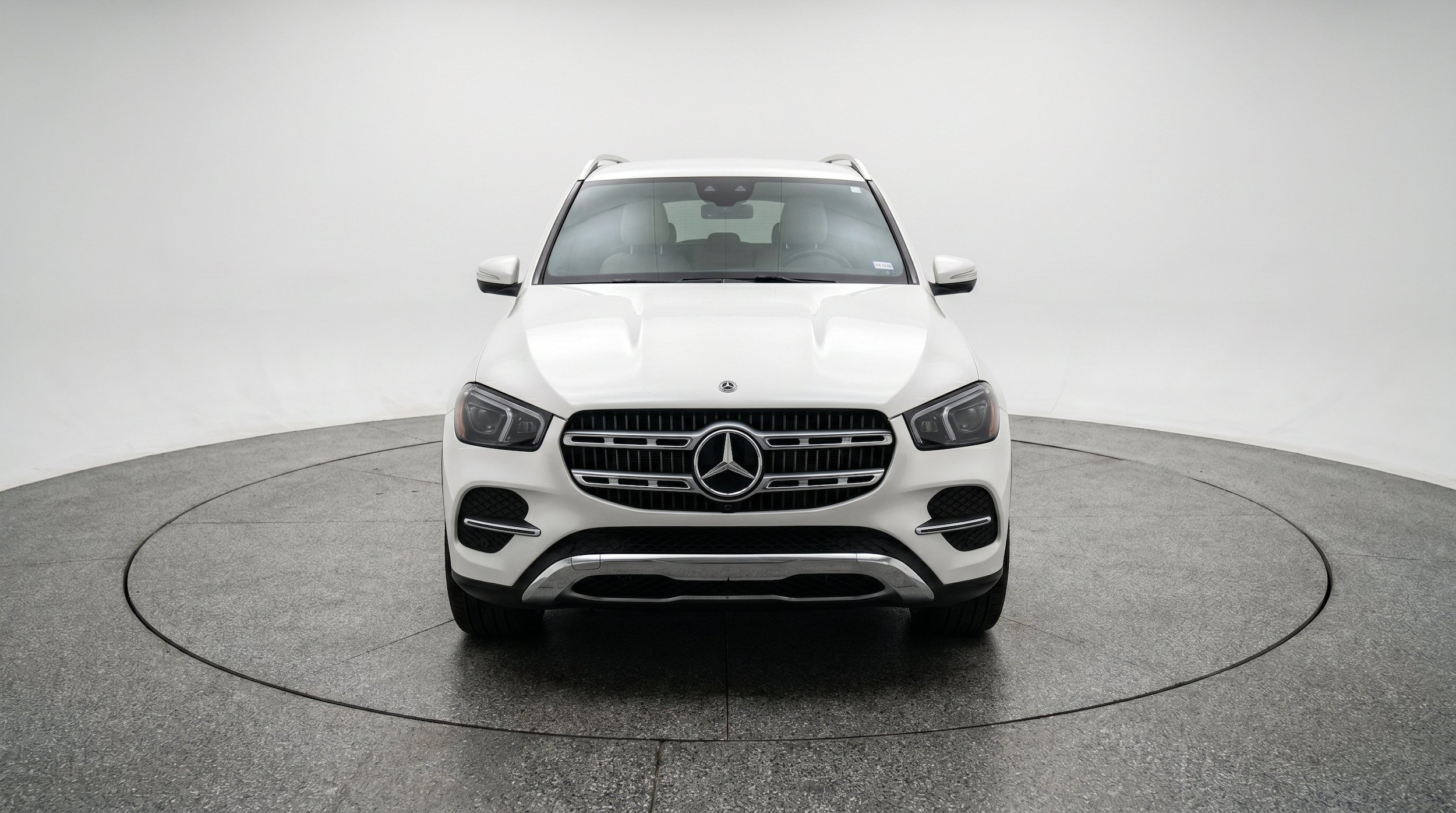 Thumbnail: 2026 Mercedes-Benz GLE - 2