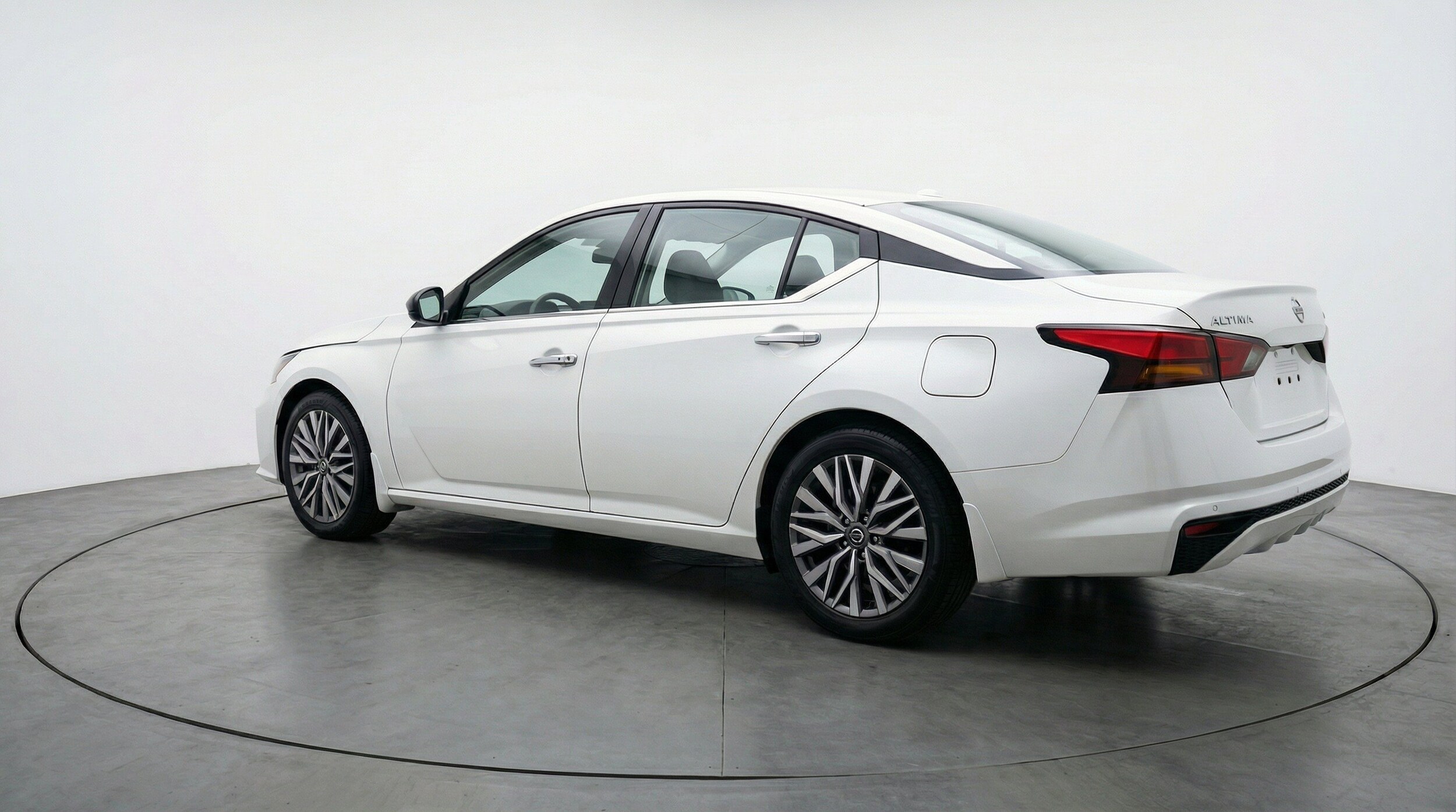 Thumbnail: 2025 Nissan Altima - 6