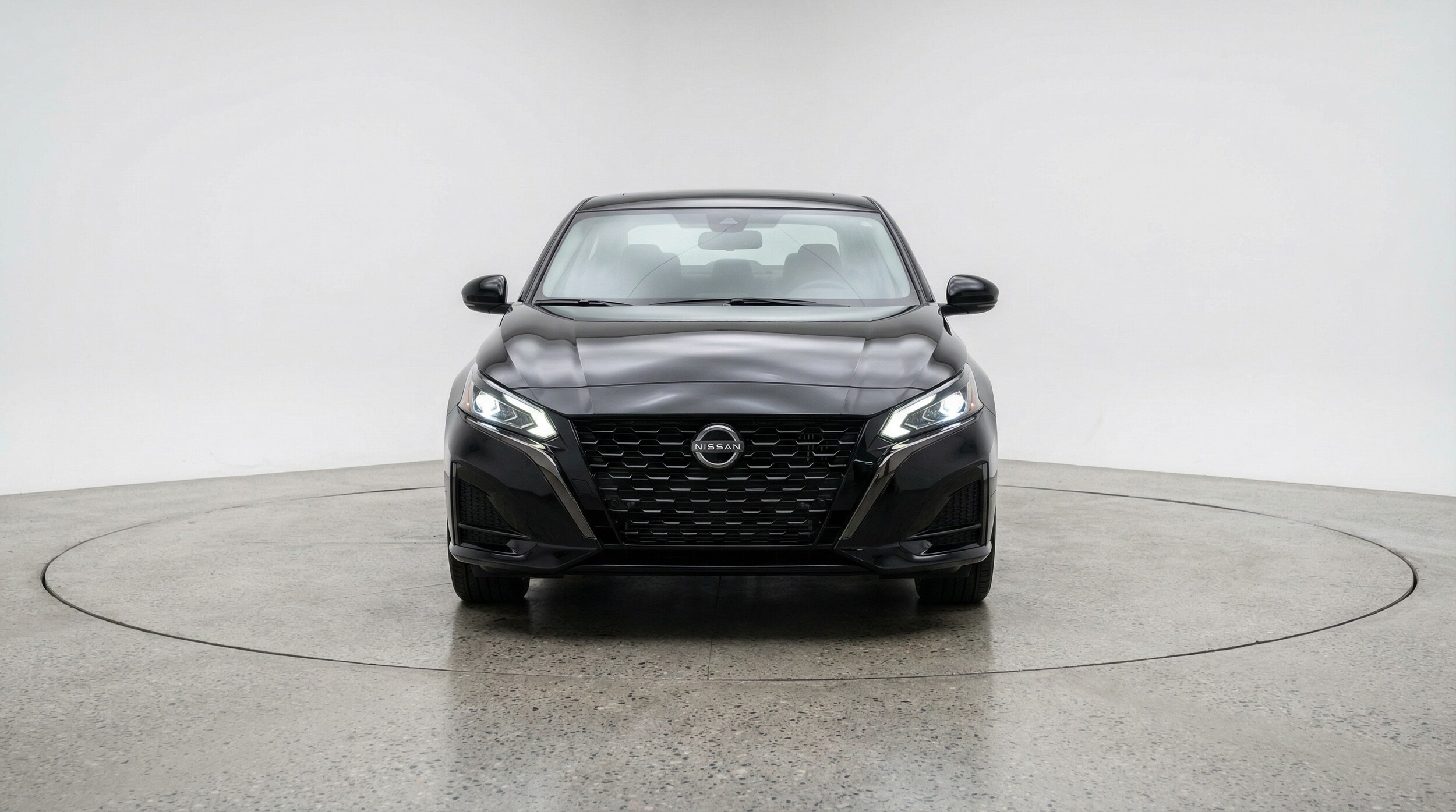 Thumbnail: 2025 Nissan Altima - 2