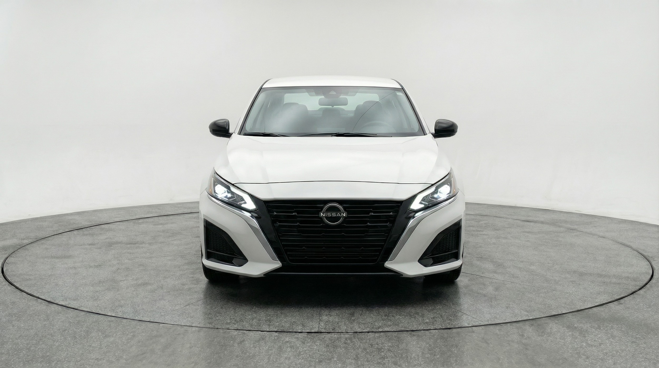 Thumbnail: 2025 Nissan Altima - 2