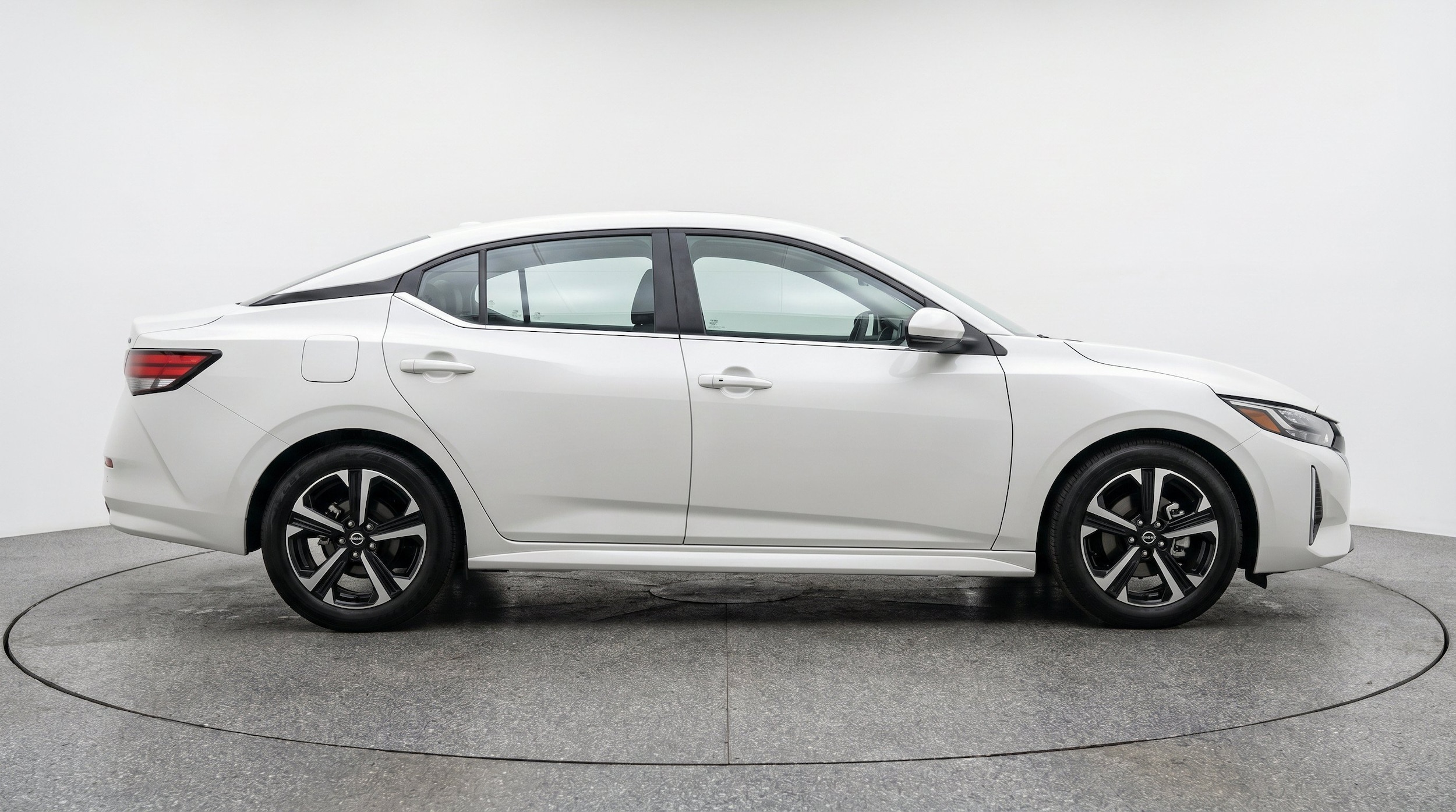 Thumbnail: 2025 Nissan Sentra - 11
