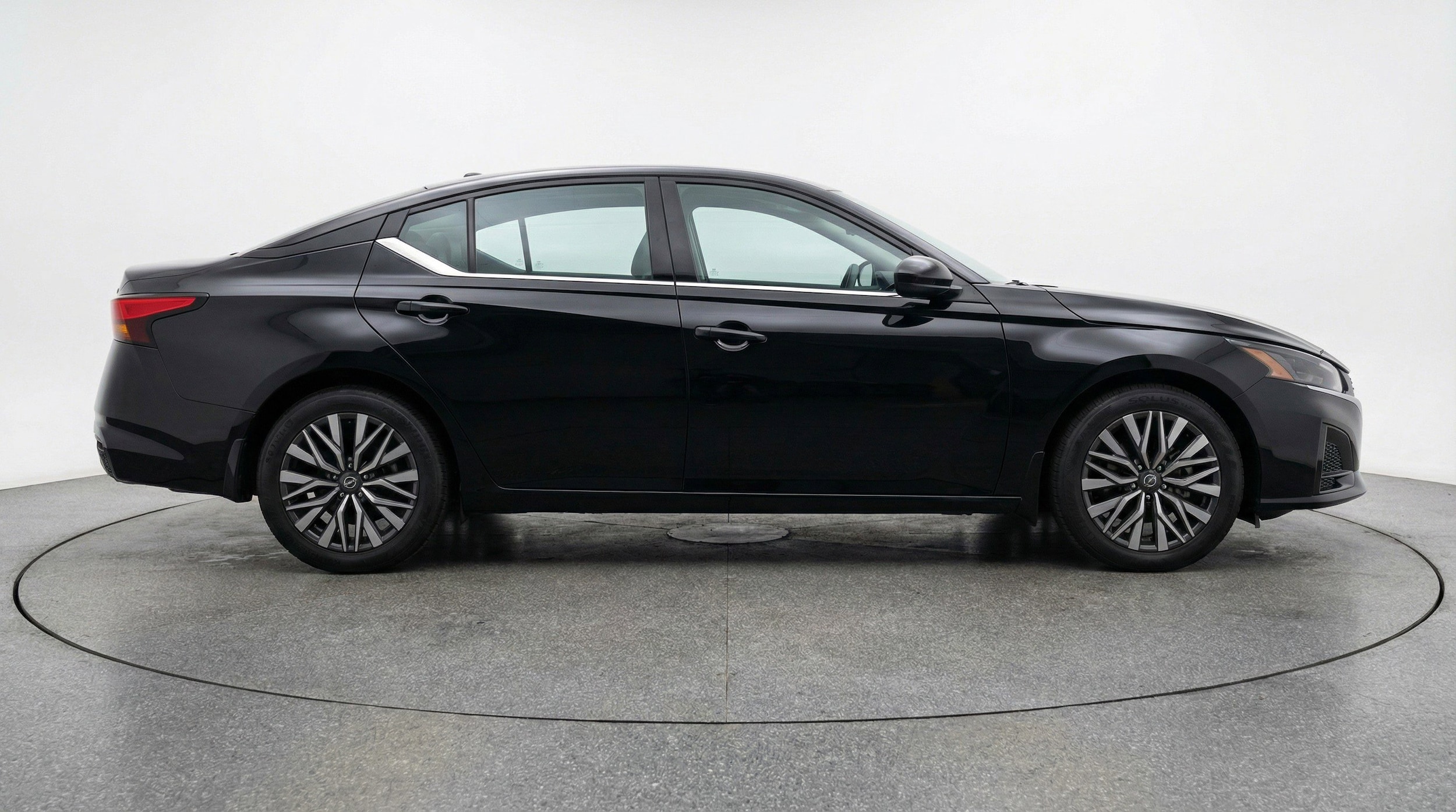 Thumbnail: 2025 Nissan Altima - 11