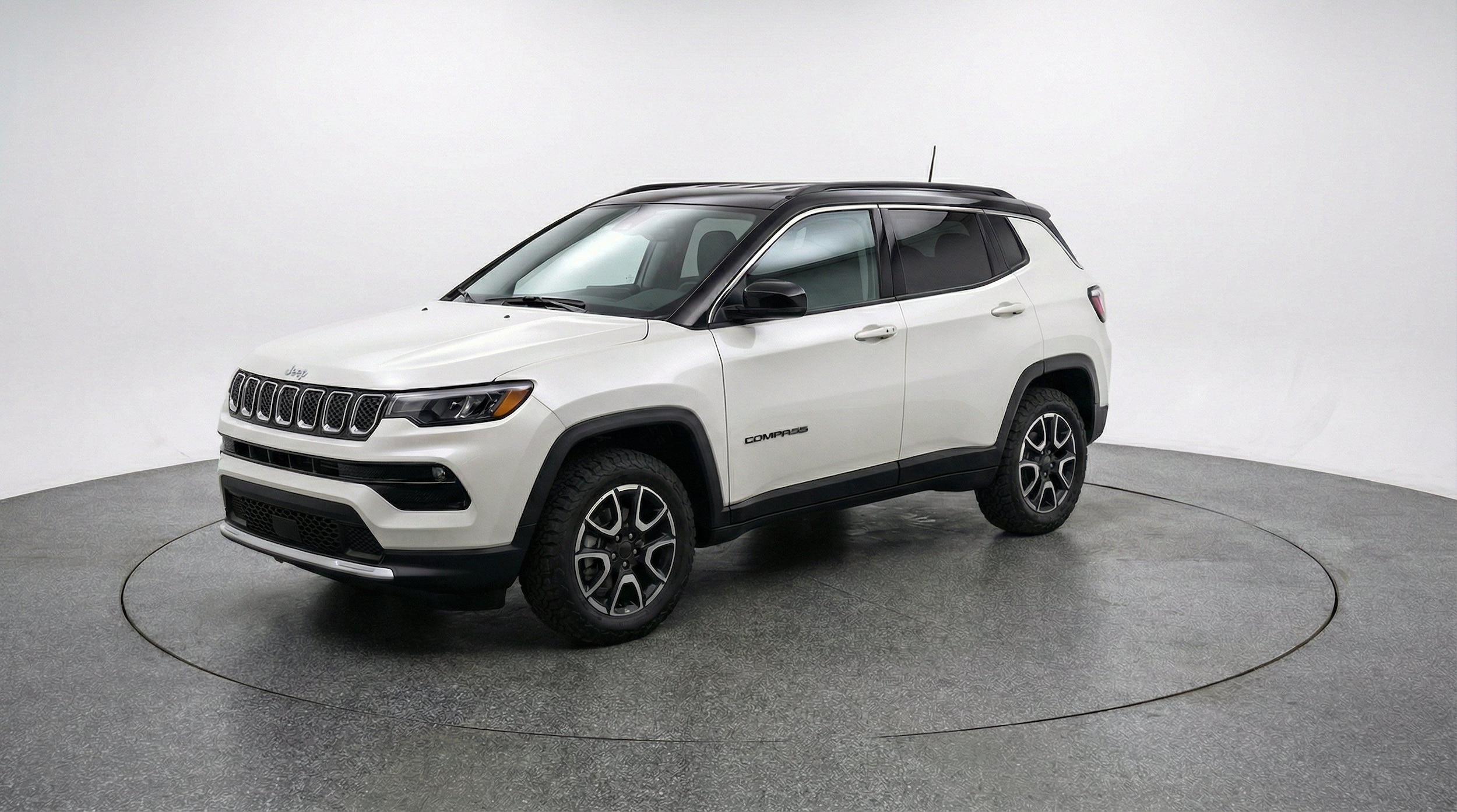 Thumbnail: 2025 Jeep Compass - 3