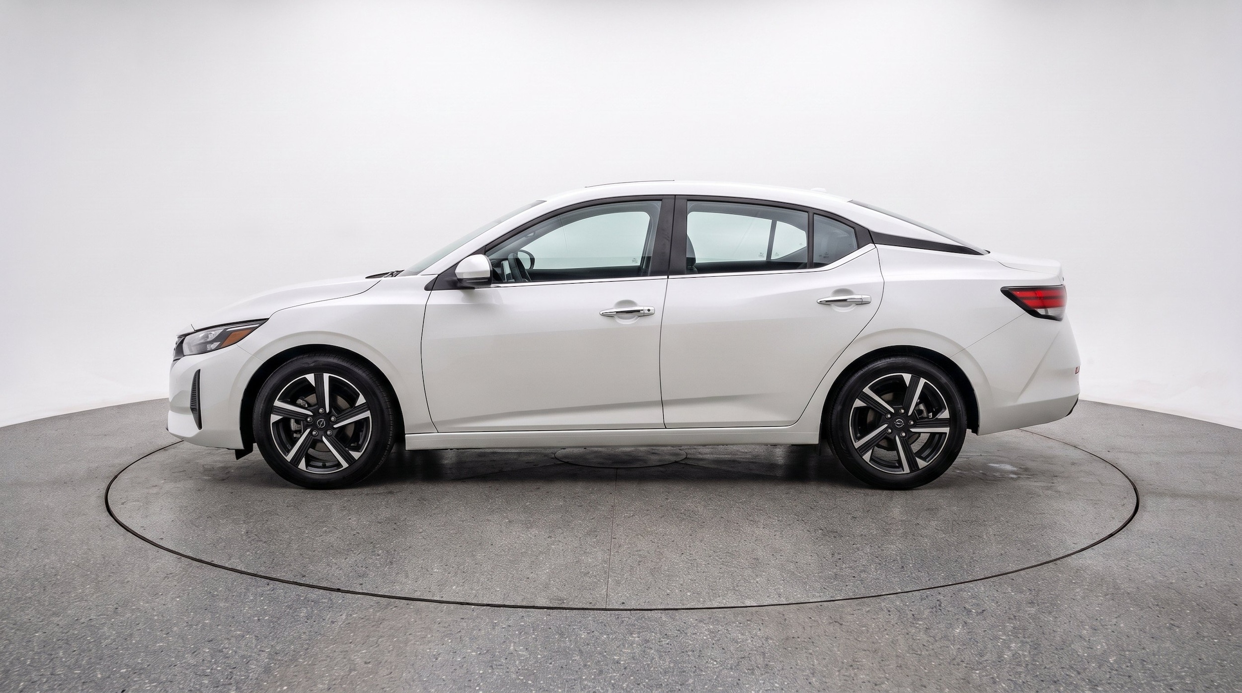 Thumbnail: 2025 Nissan Sentra - 5