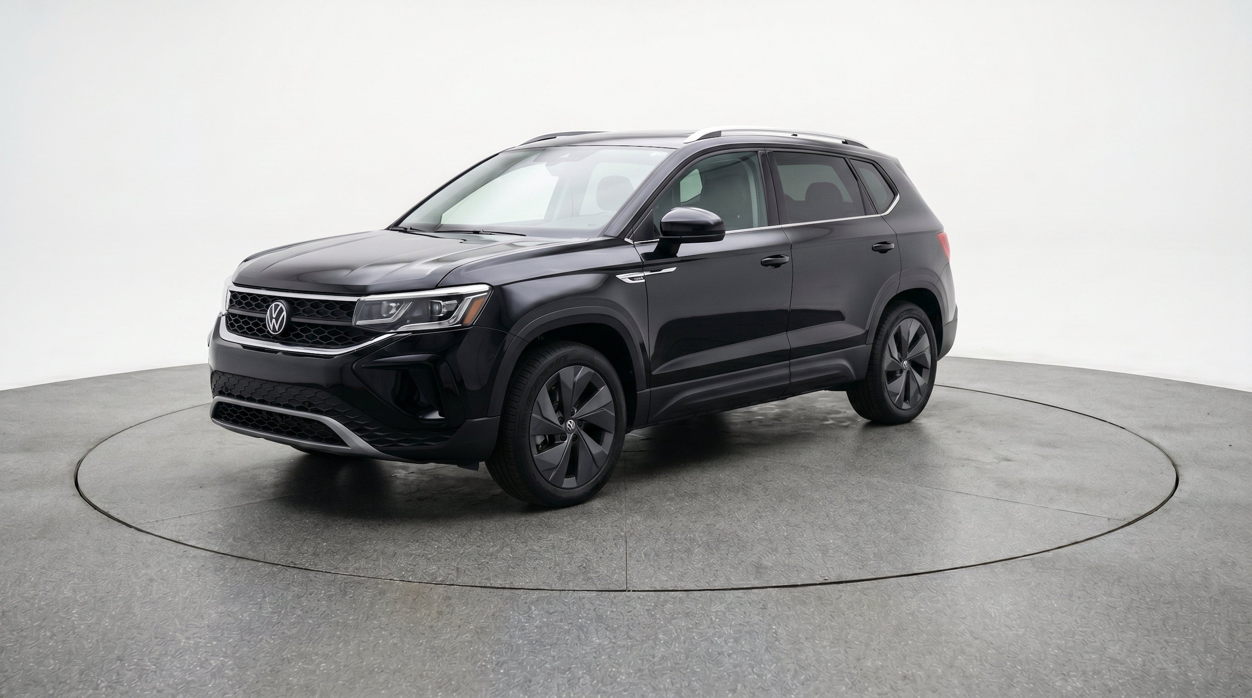 Thumbnail: 2025 Volkswagen Taos - 3