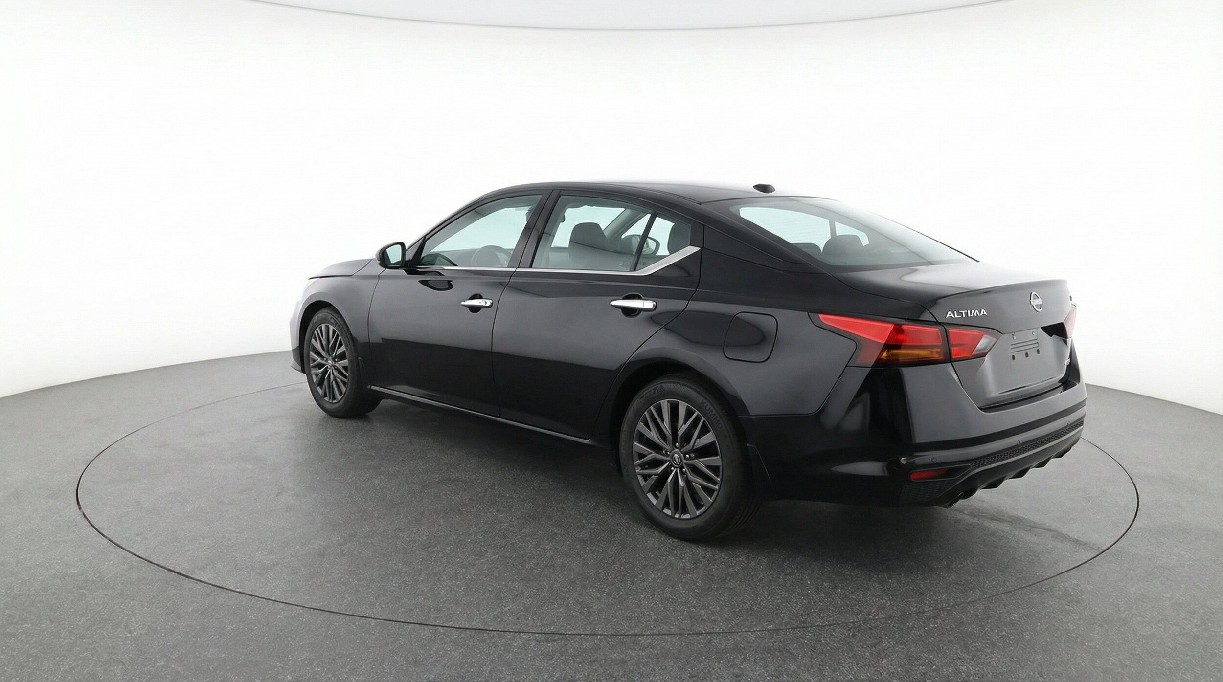 Thumbnail: 2025 Nissan Altima - 6
