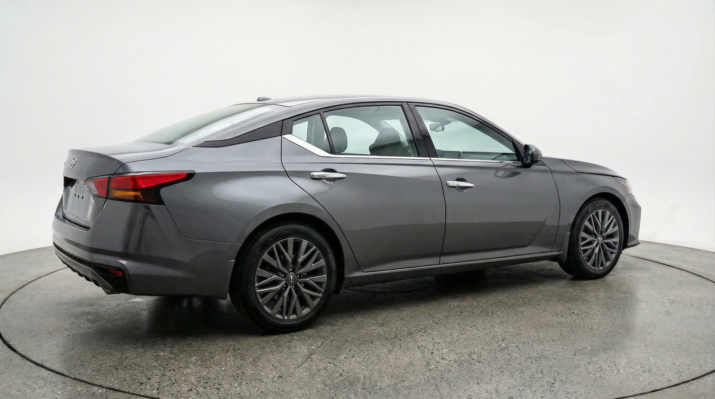 Thumbnail: 2025 Nissan Altima - 9