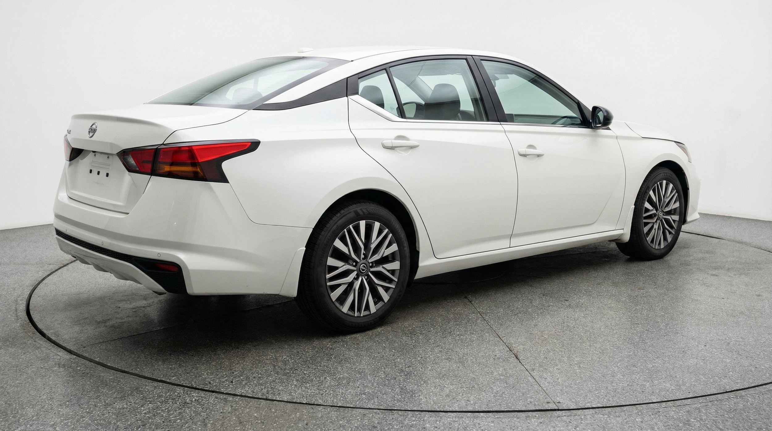 Thumbnail: 2025 Nissan Altima - 9