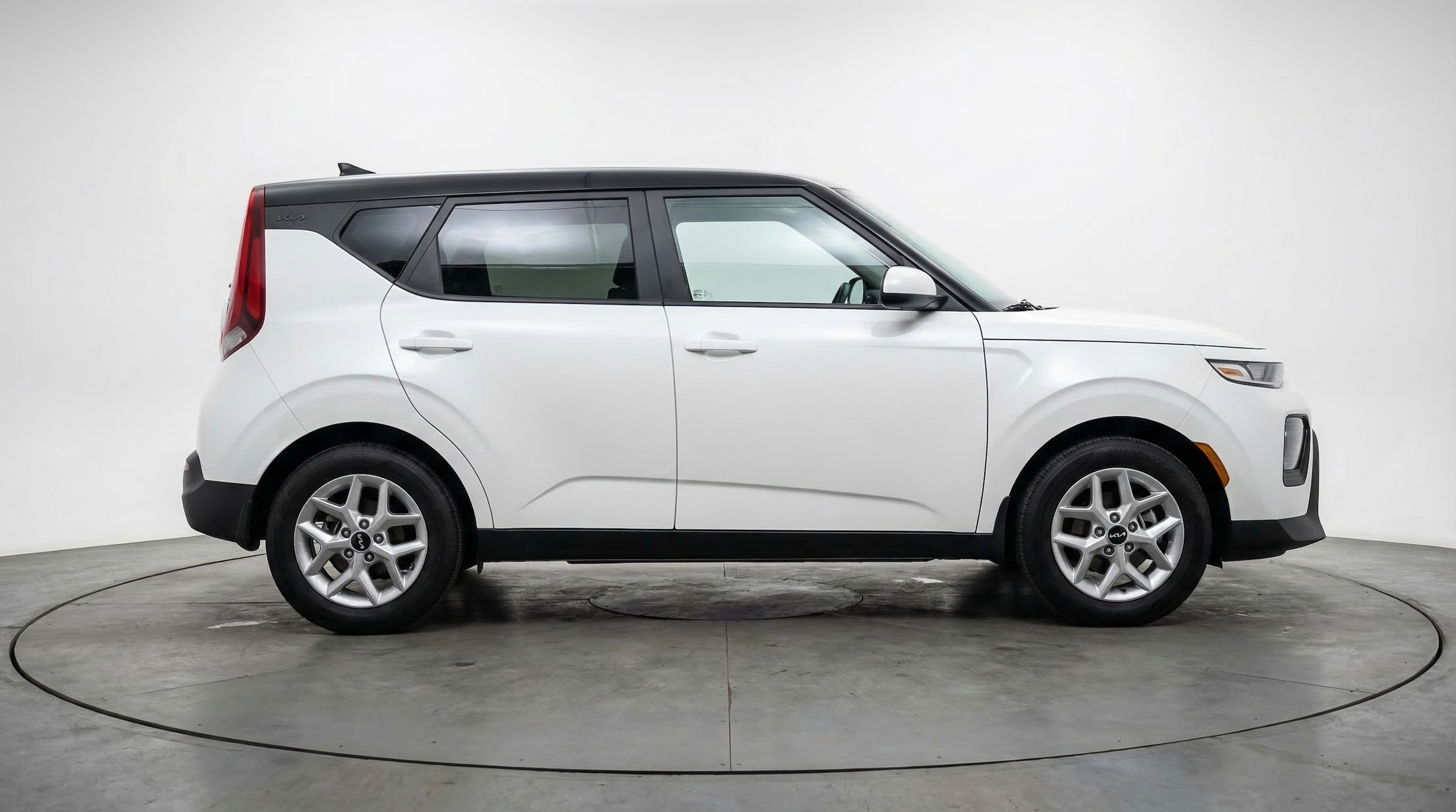 Thumbnail: 2025 Kia Soul - 8