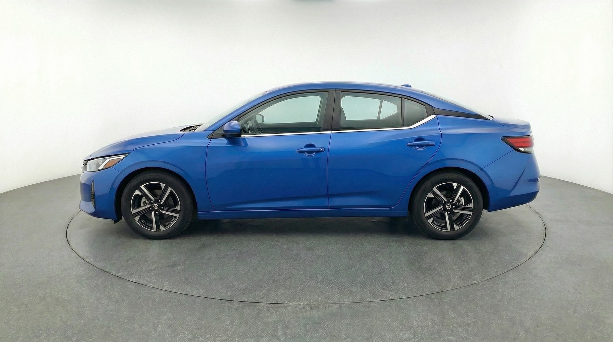 Thumbnail: 2025 Nissan Sentra - 4