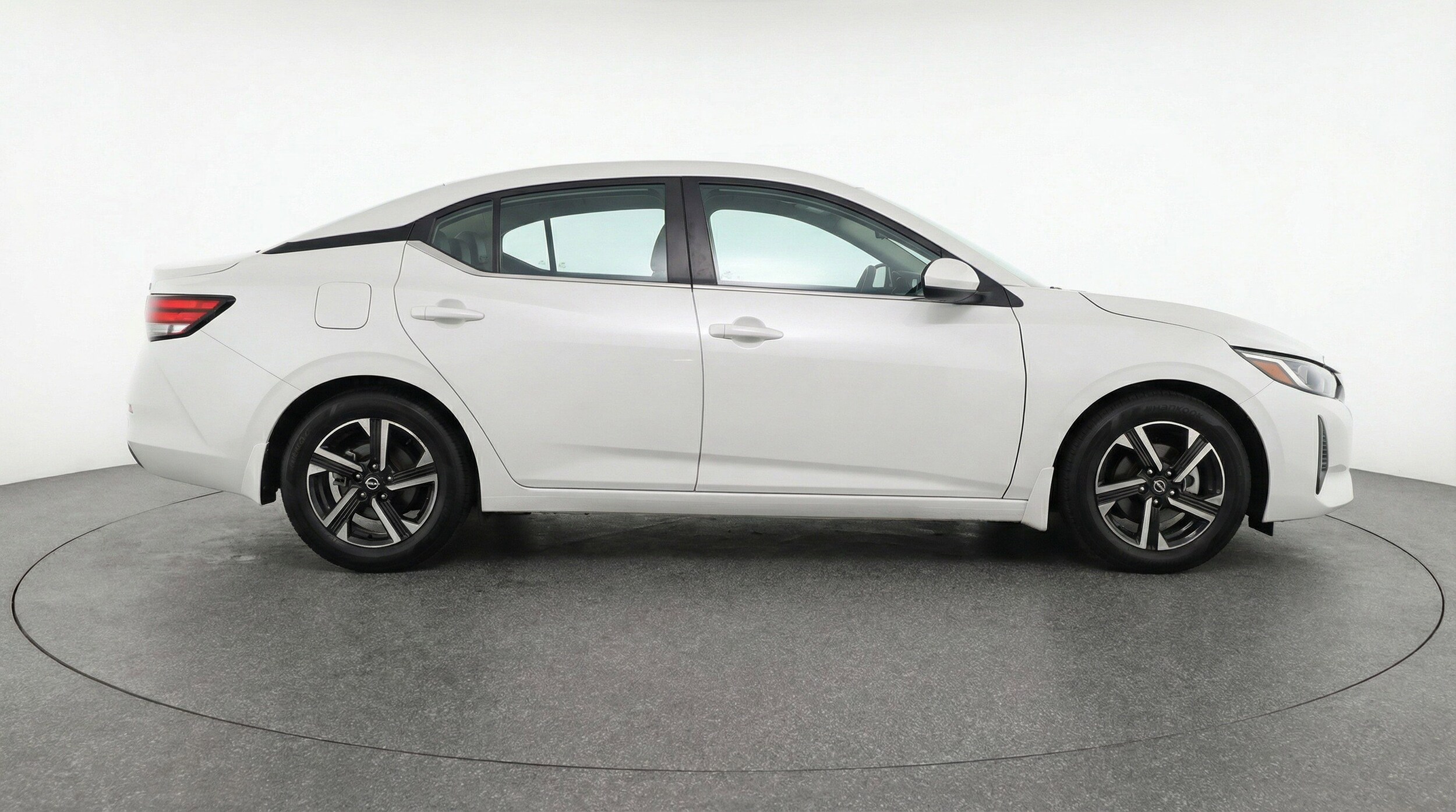 Thumbnail: 2025 Nissan Sentra - 11