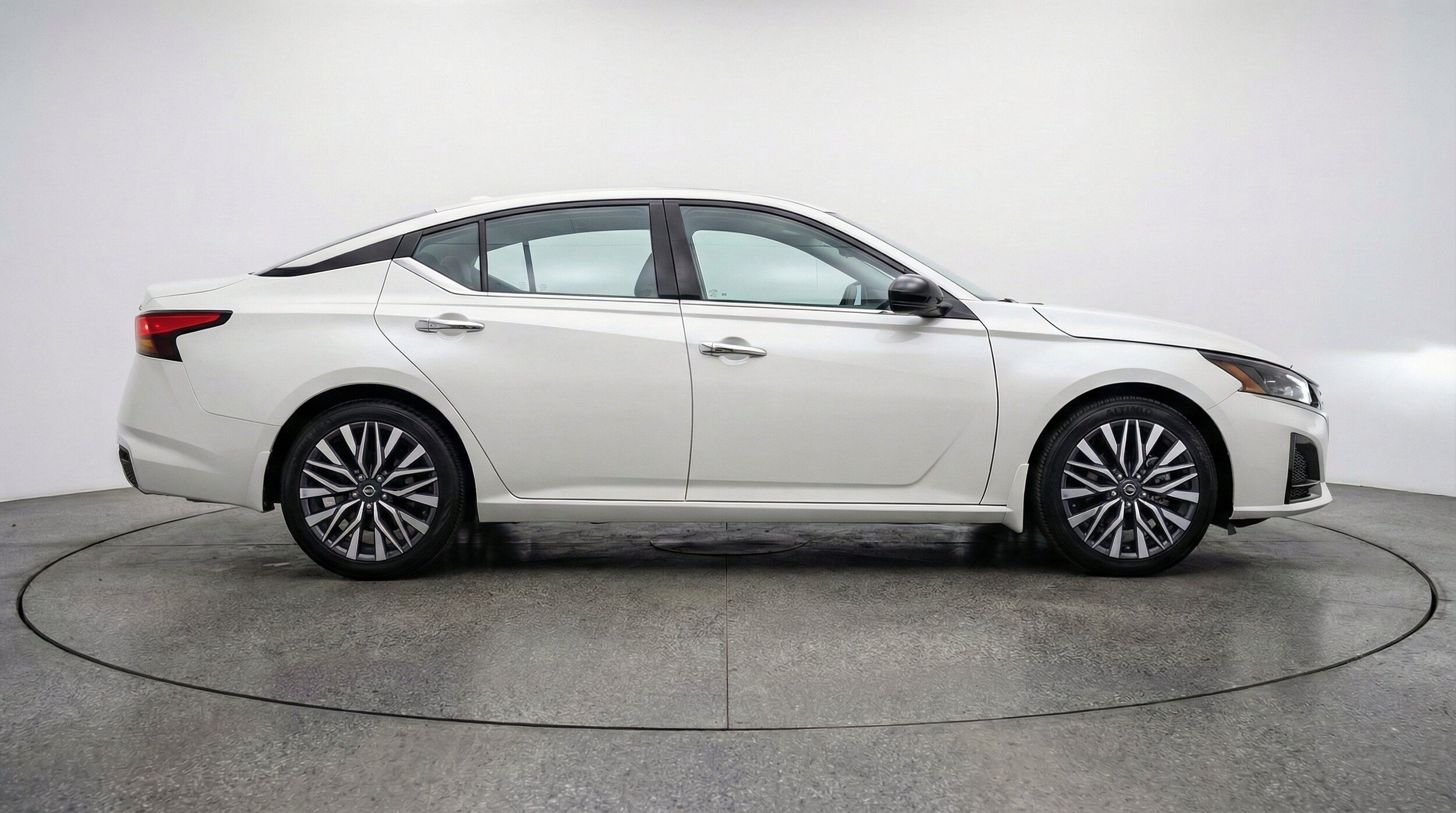 Thumbnail: 2025 Nissan Altima - 11
