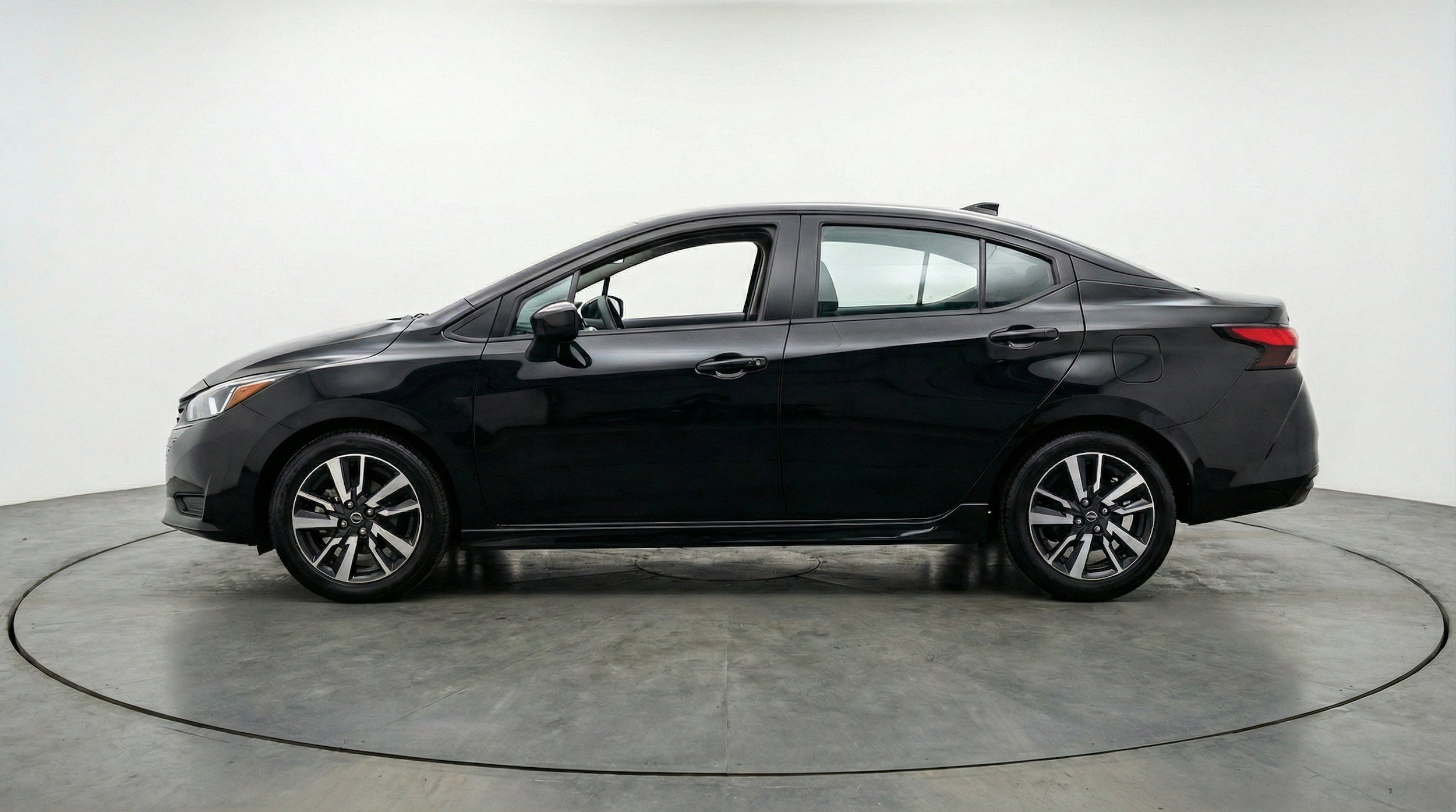 Thumbnail: 2025 Nissan Versa - 5