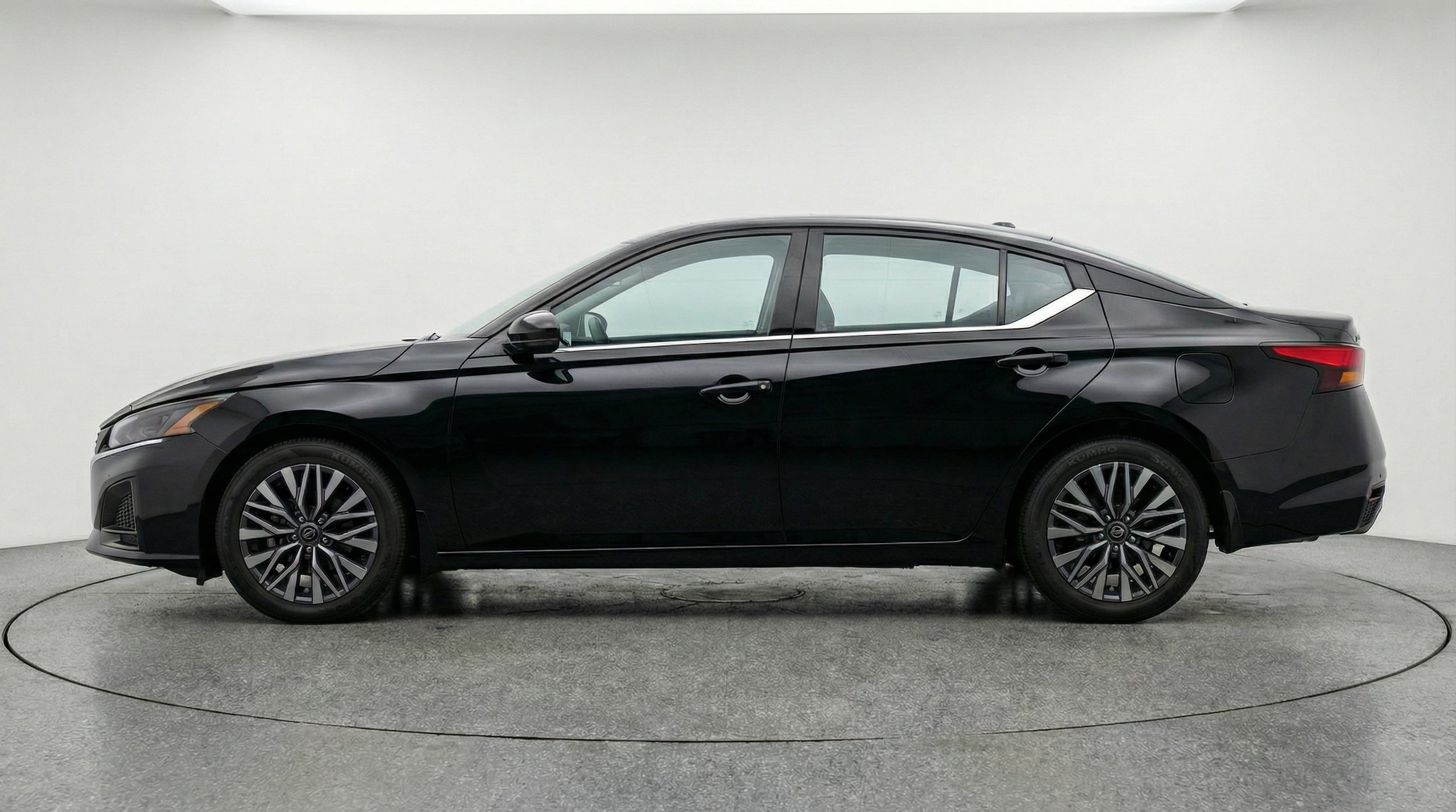 Thumbnail: 2025 Nissan Altima - 4