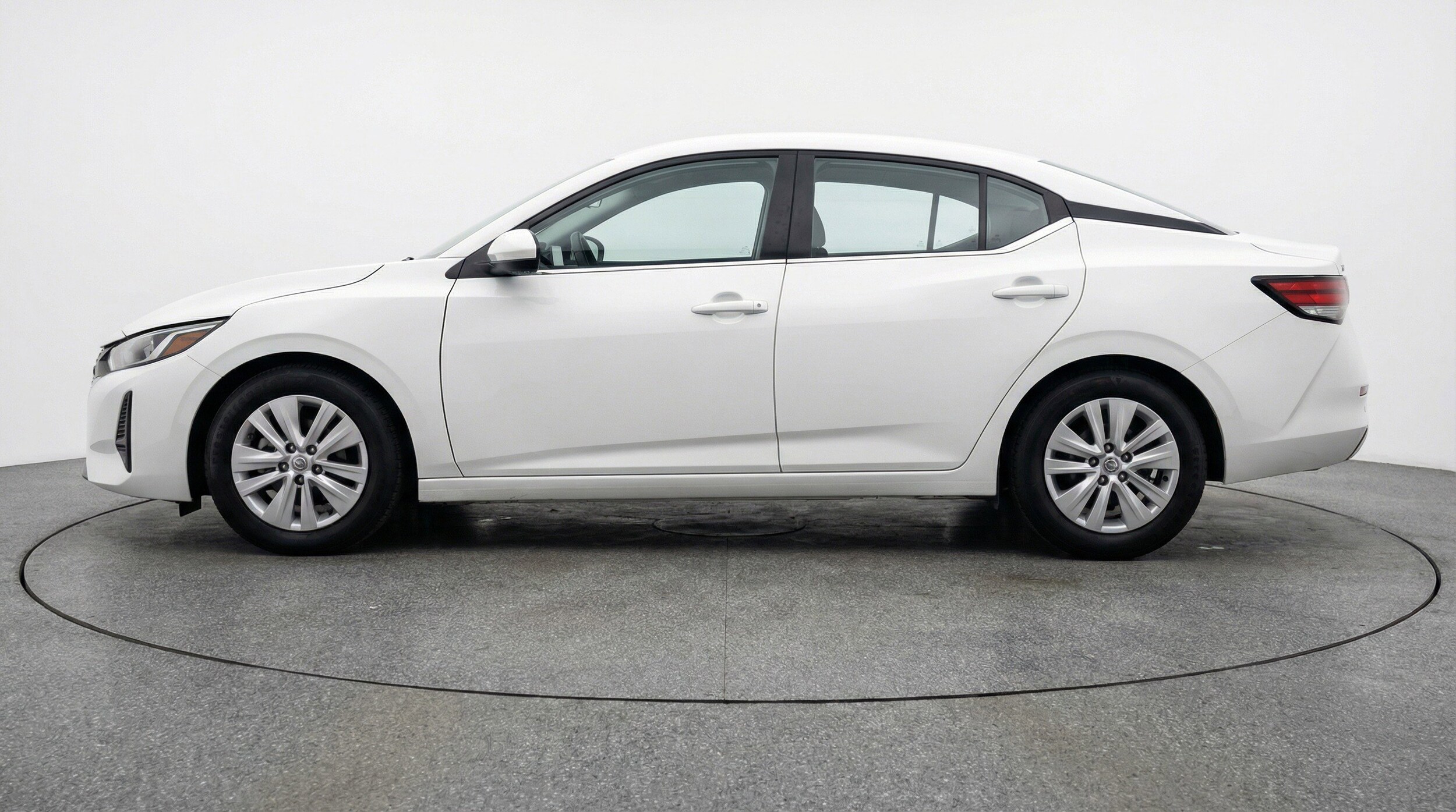 Thumbnail: 2025 Nissan Sentra - 5