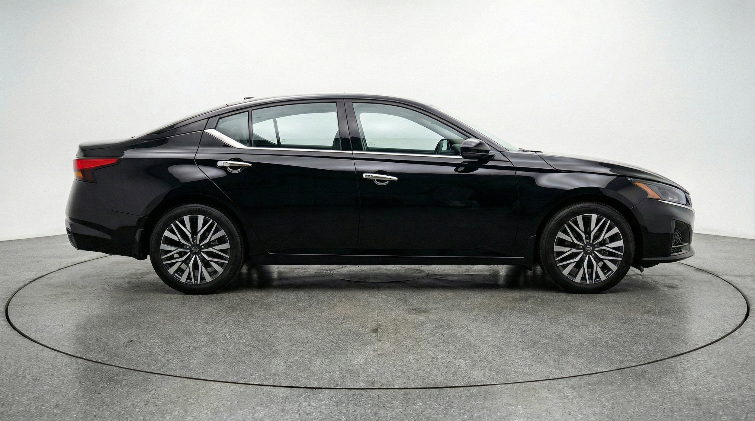 Thumbnail: 2025 Nissan Altima - 11