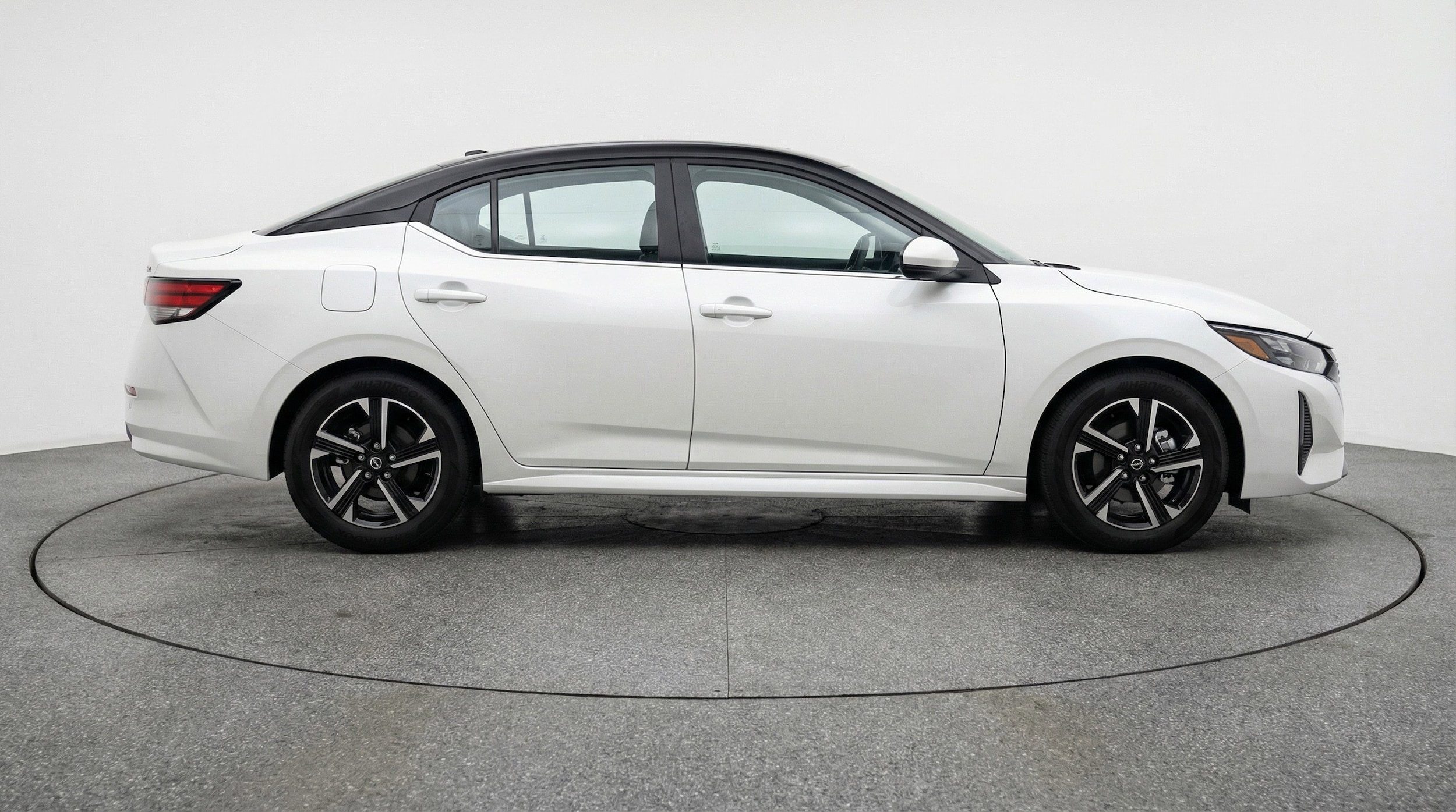 Thumbnail: 2025 Nissan Sentra - 11