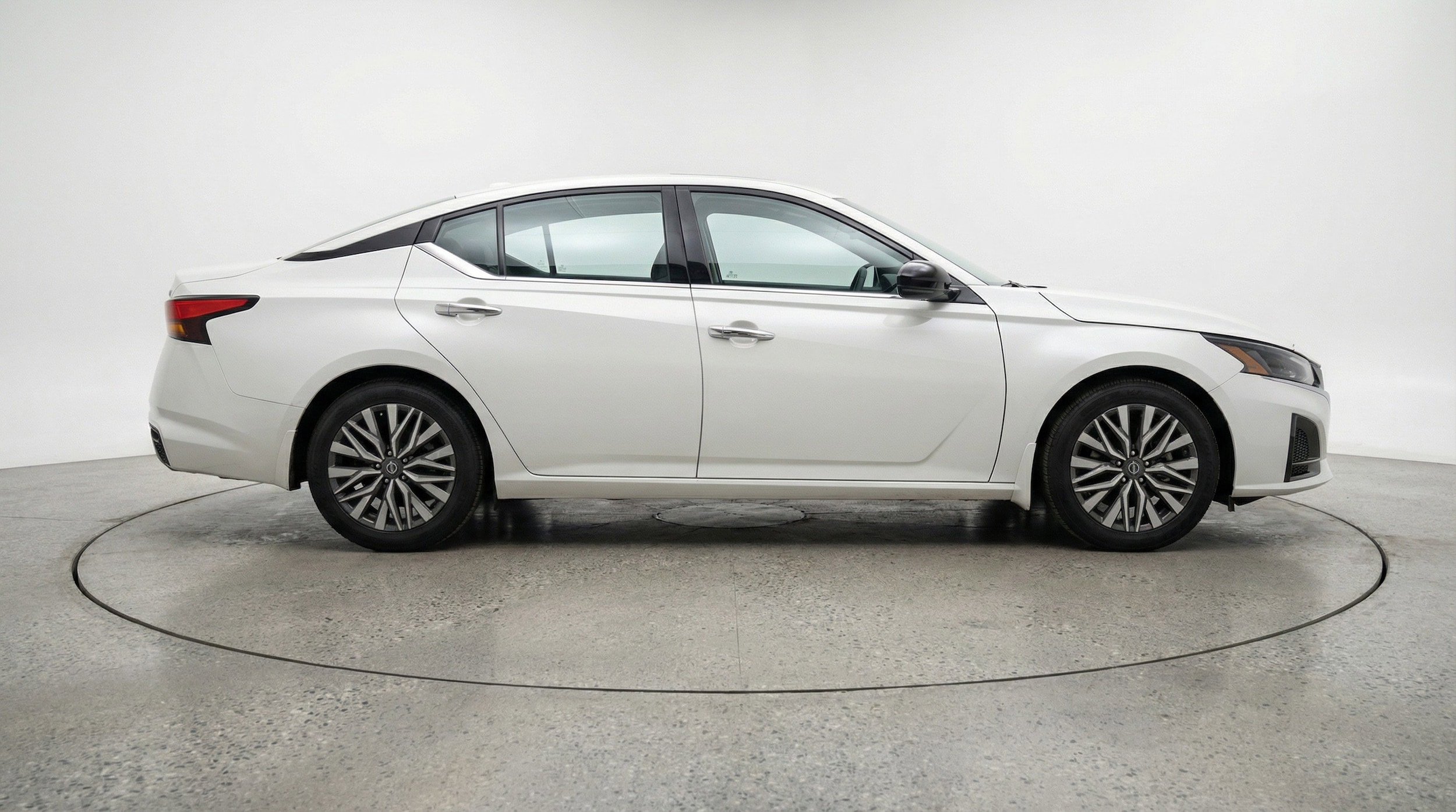 Thumbnail: 2025 Nissan Altima - 11