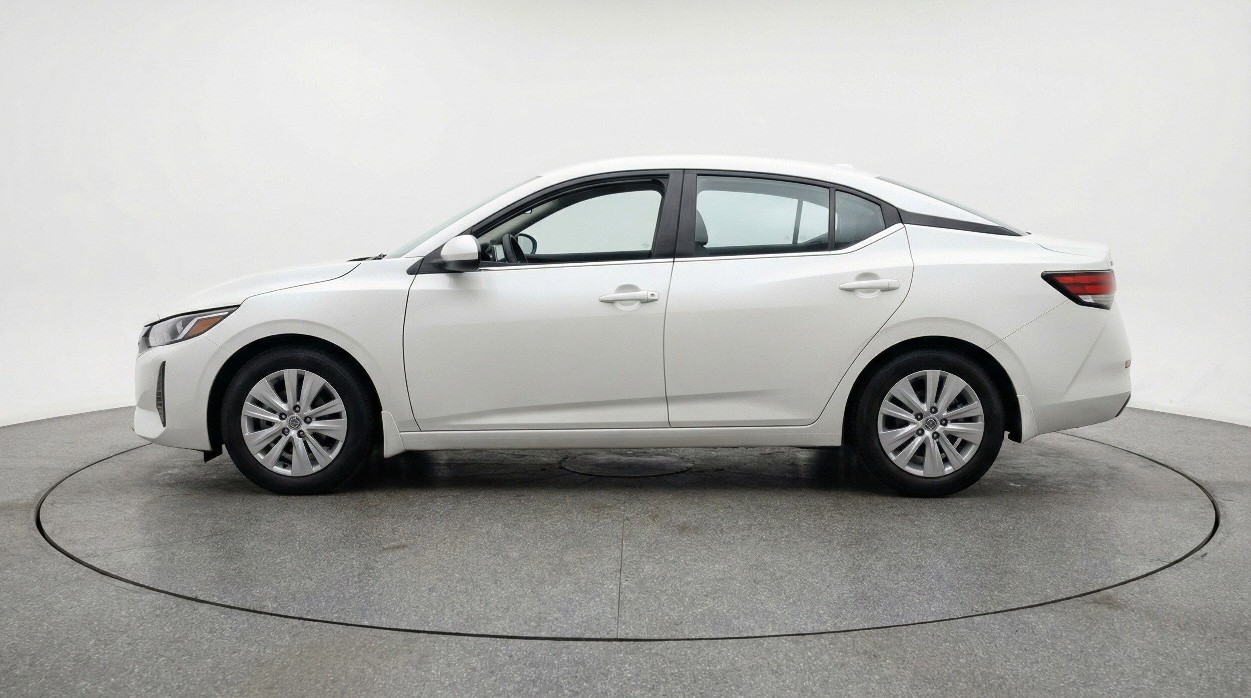 Thumbnail: 2025 Nissan Sentra - 5