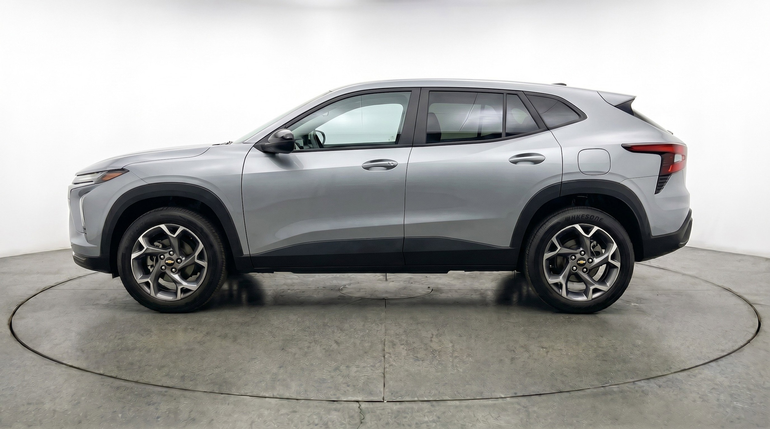 Thumbnail: 2025 Chevrolet Trax - 5